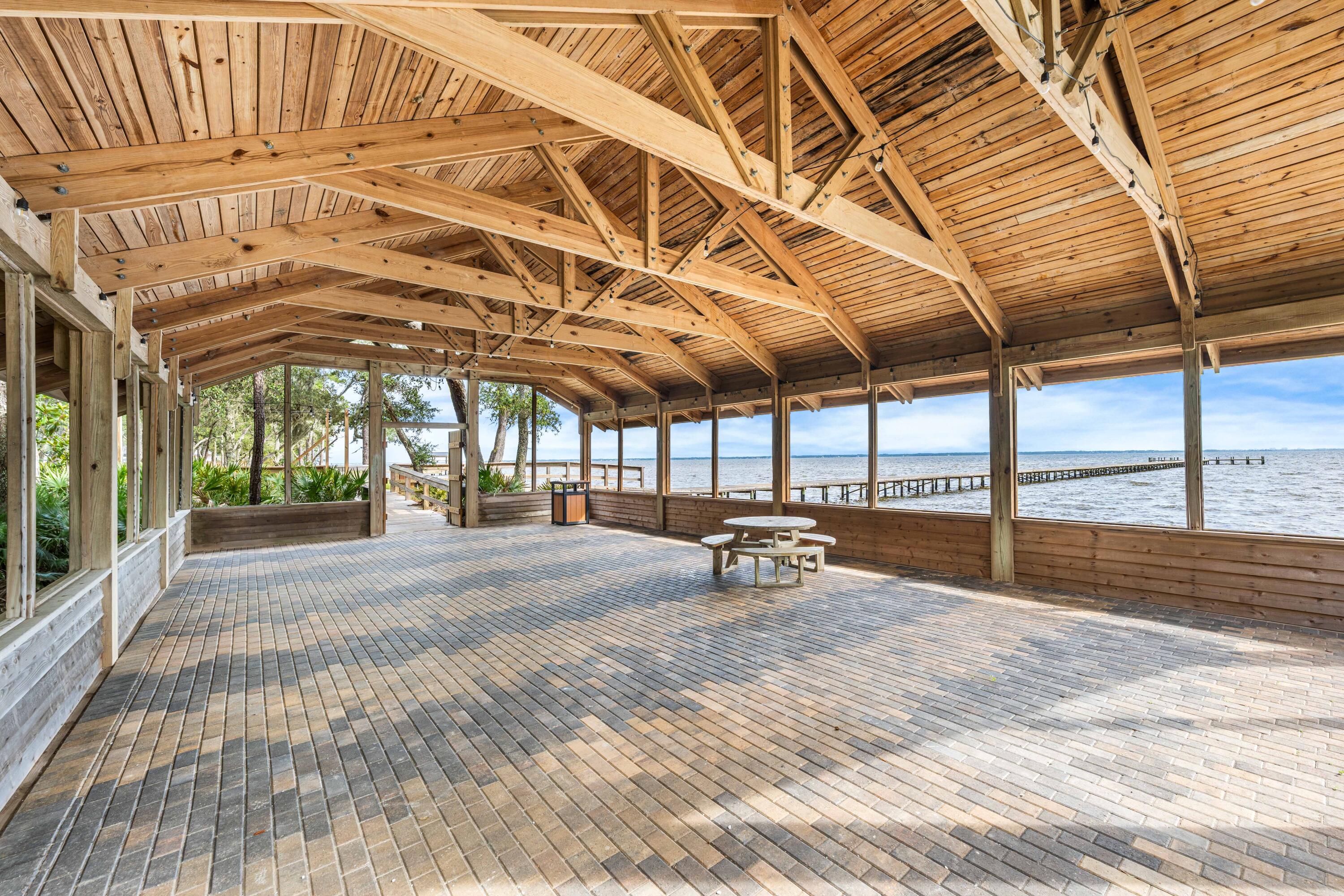 HAMMOCK BAY - STEAMBOAT LANDING - Residential