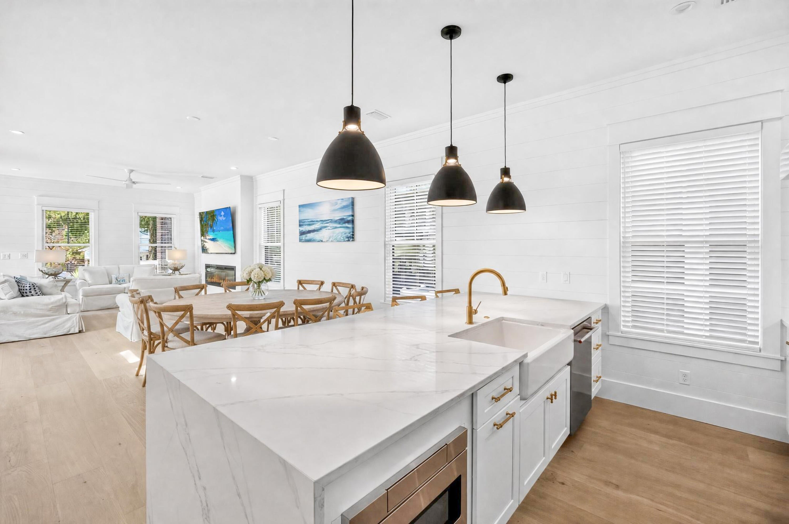 FOREST LAKES - Residential