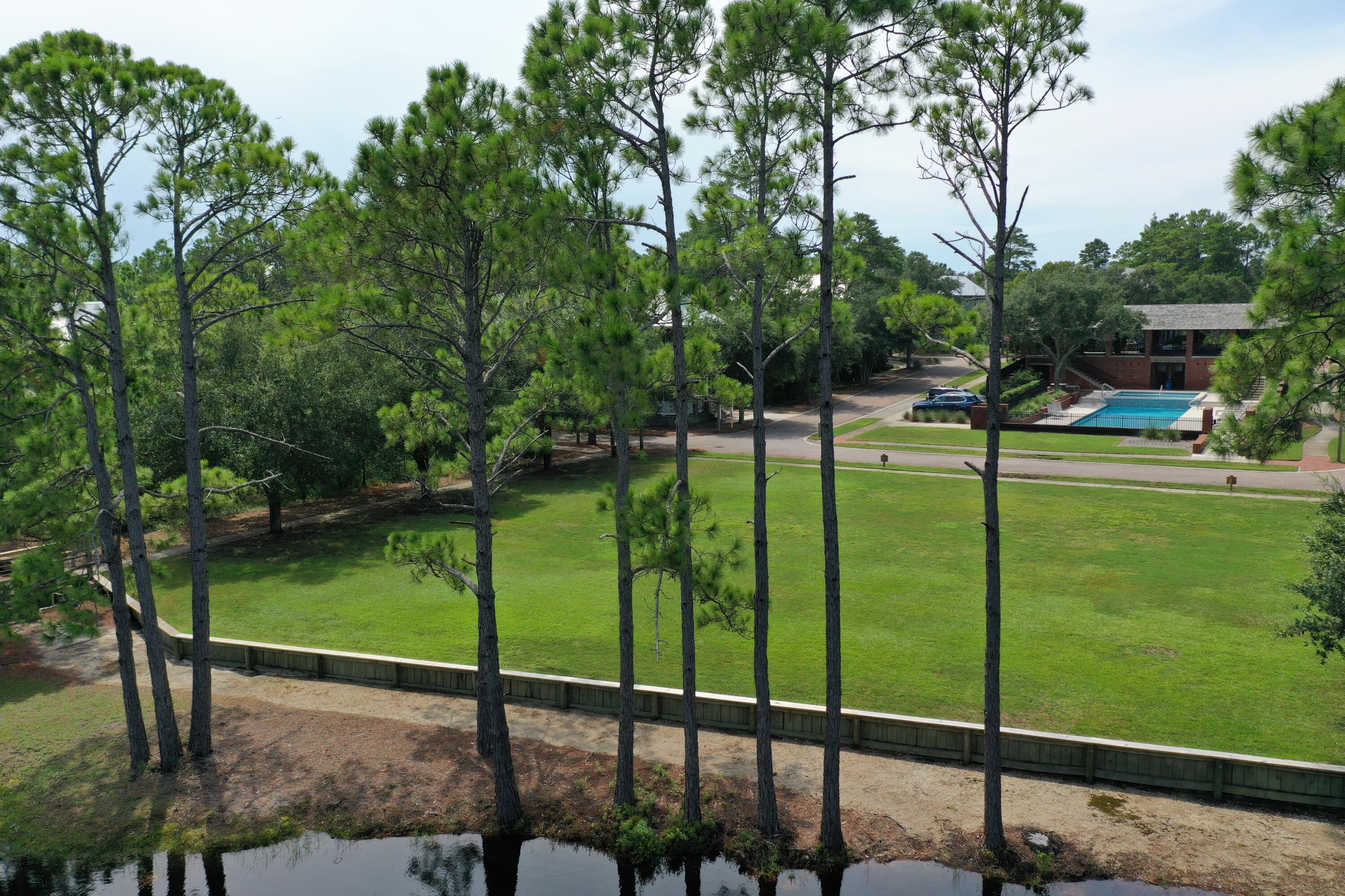 FOREST LAKES - Residential