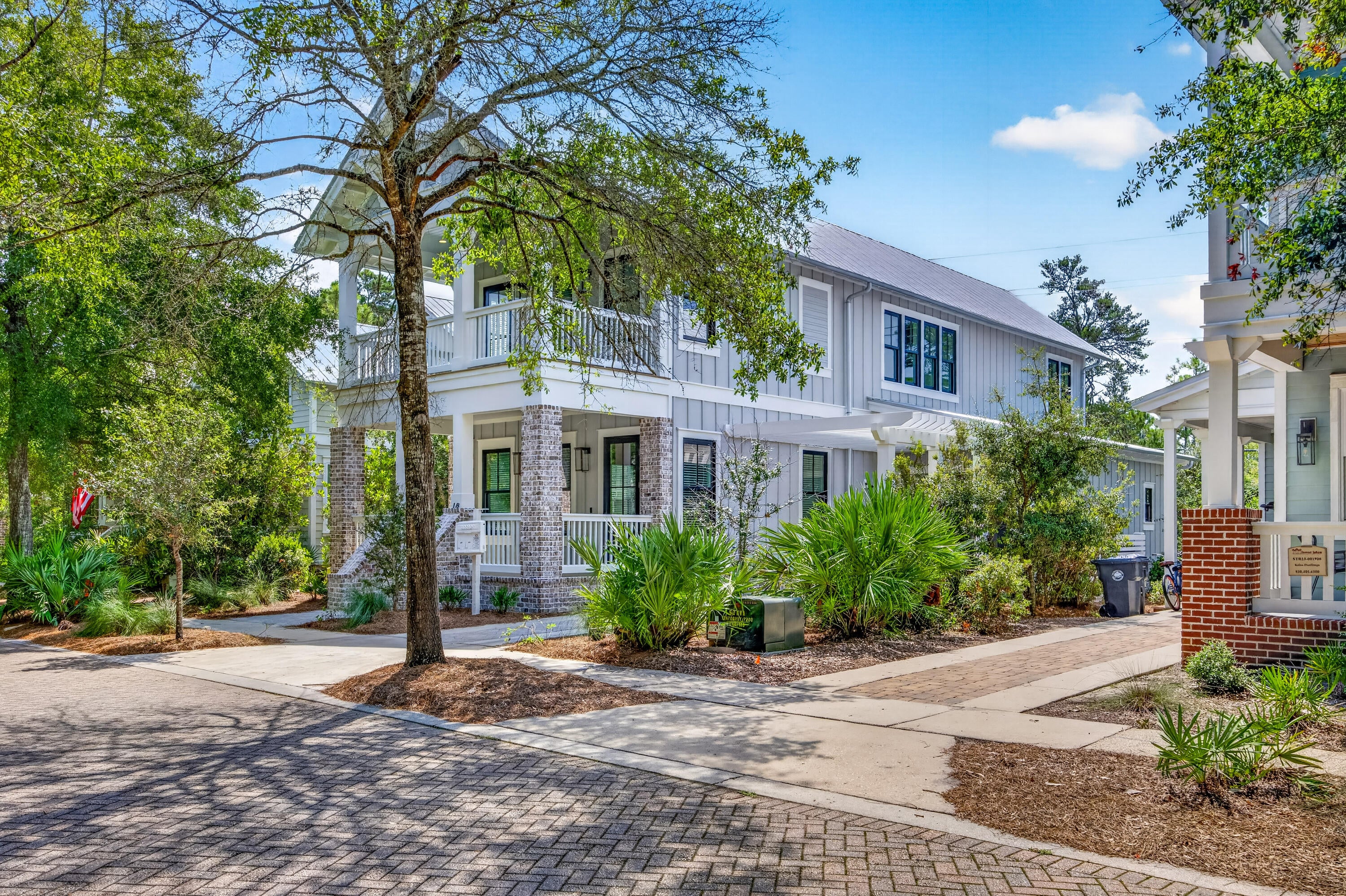 FOREST LAKES - Residential