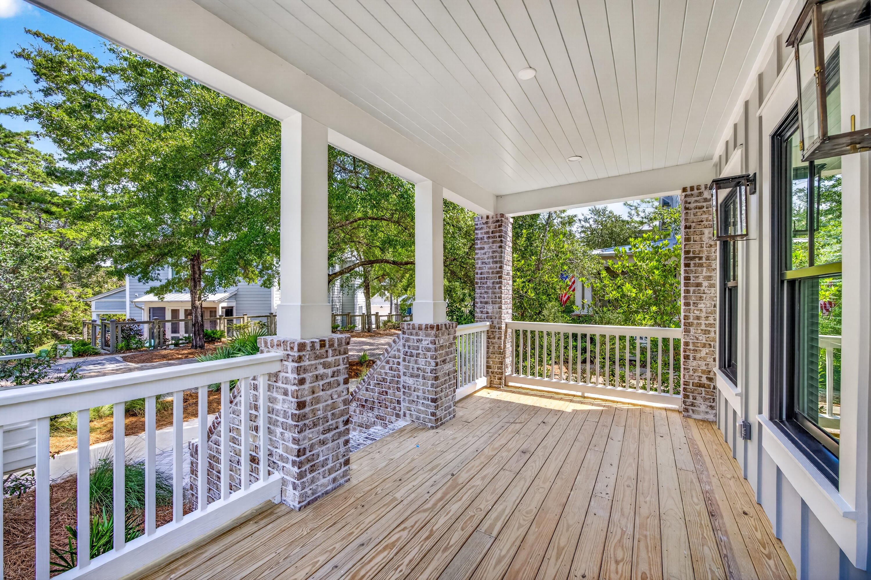 FOREST LAKES - Residential