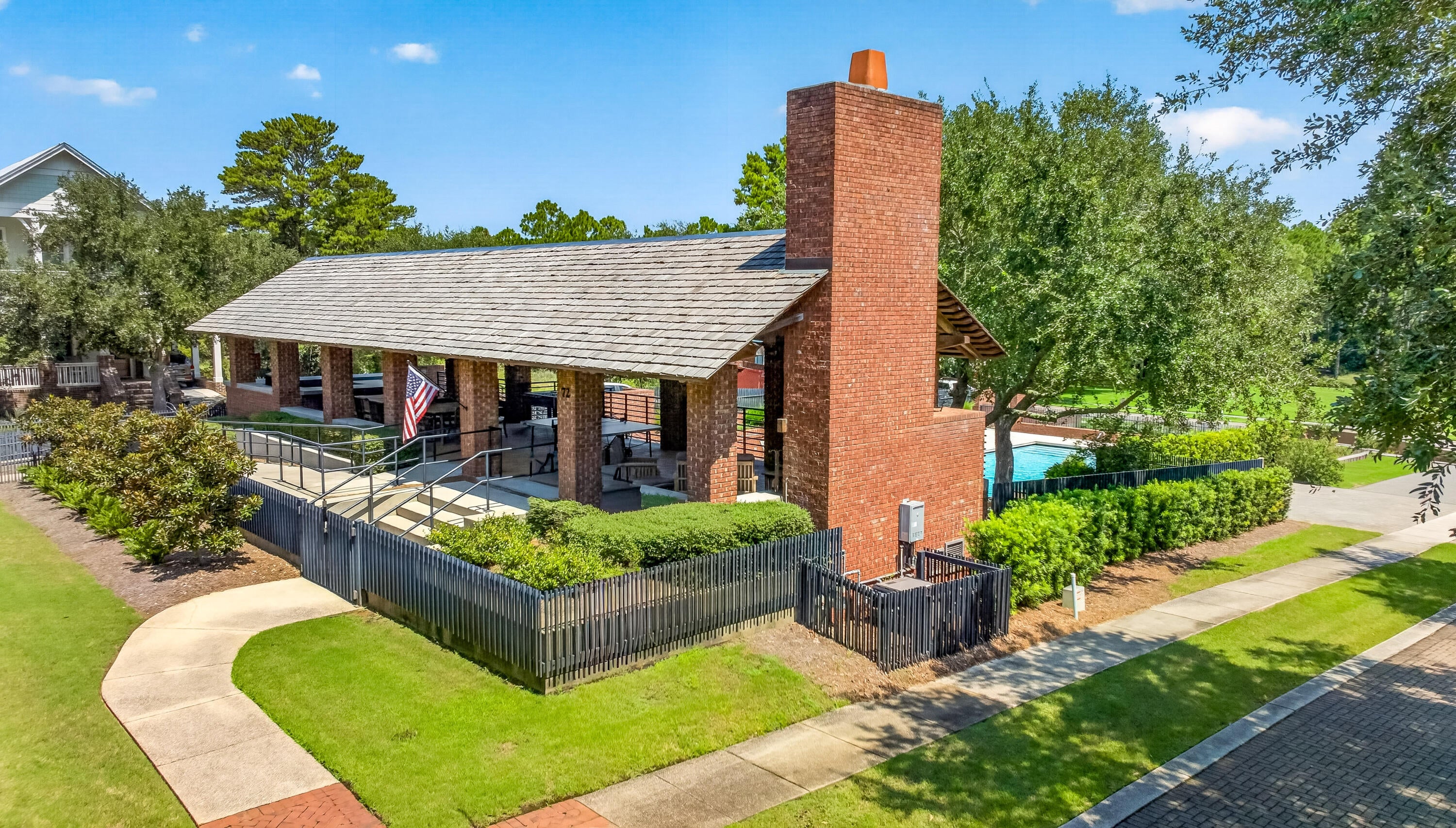FOREST LAKES - Residential