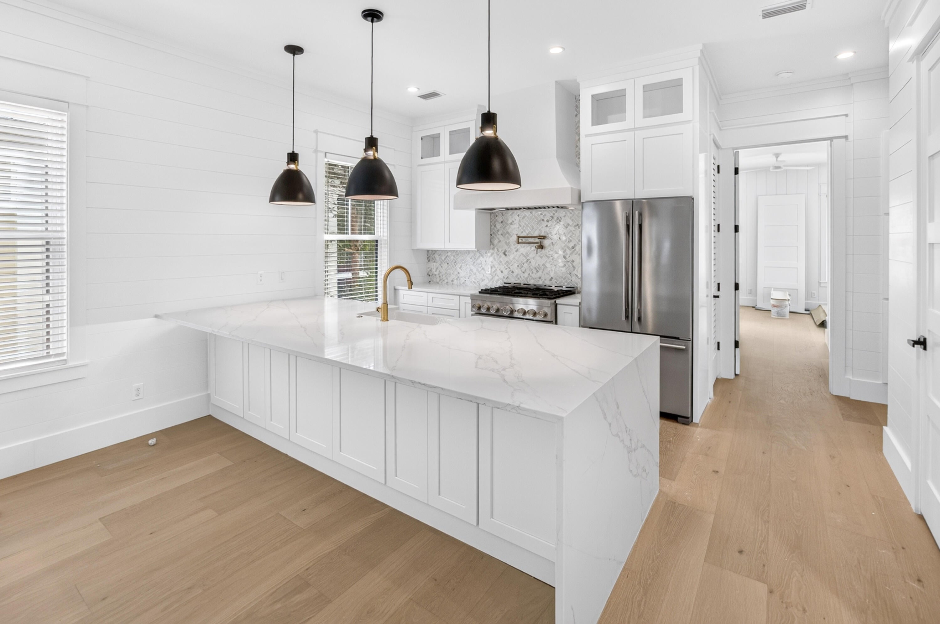 FOREST LAKES - Residential