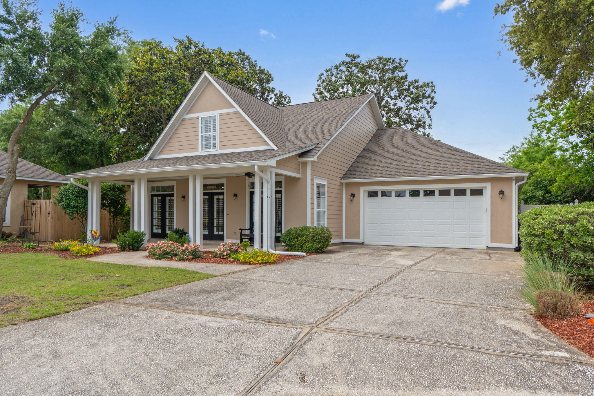 MAGNOLIA HARBOR - Residential