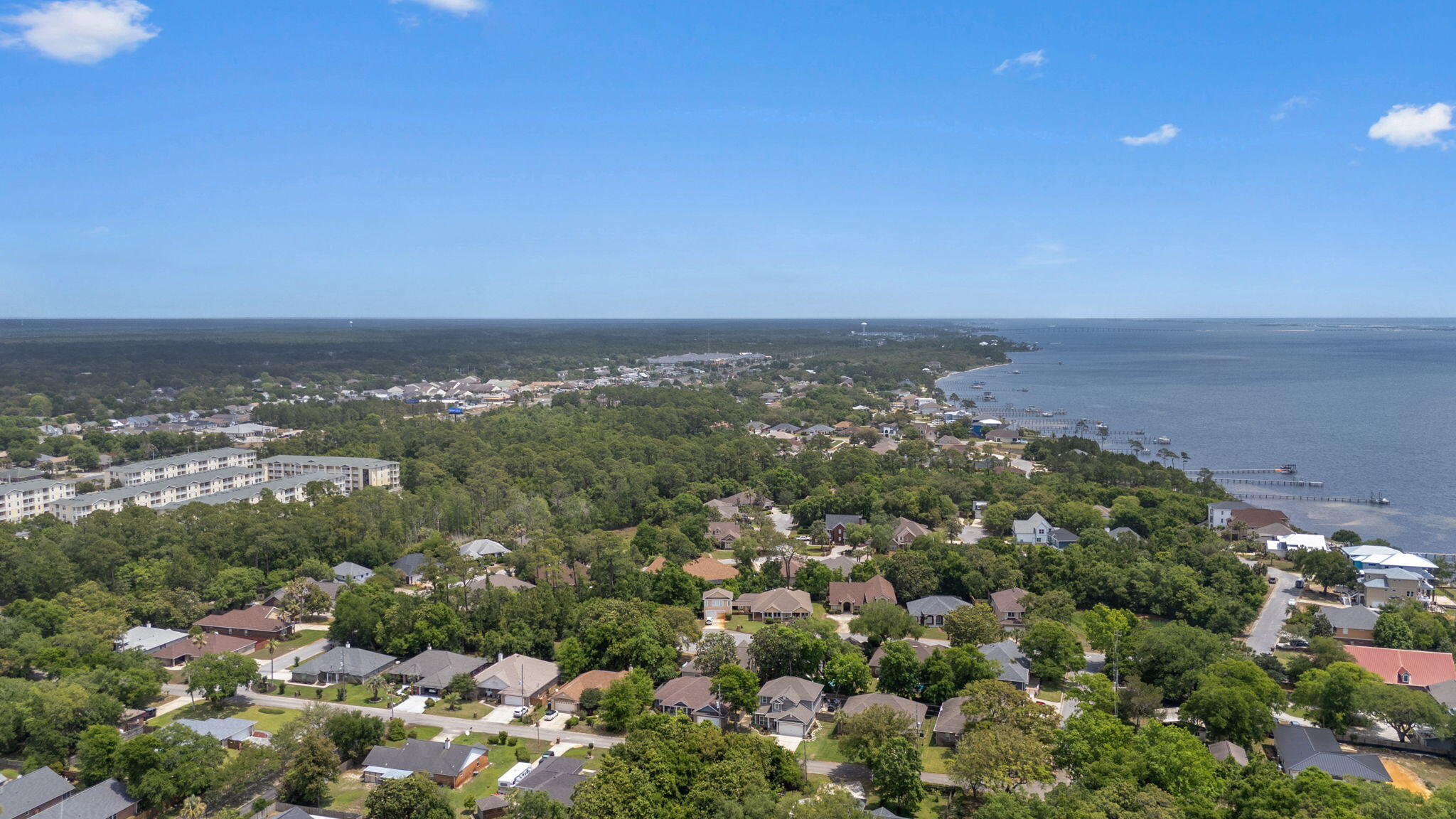 MAGNOLIA HARBOR - Residential