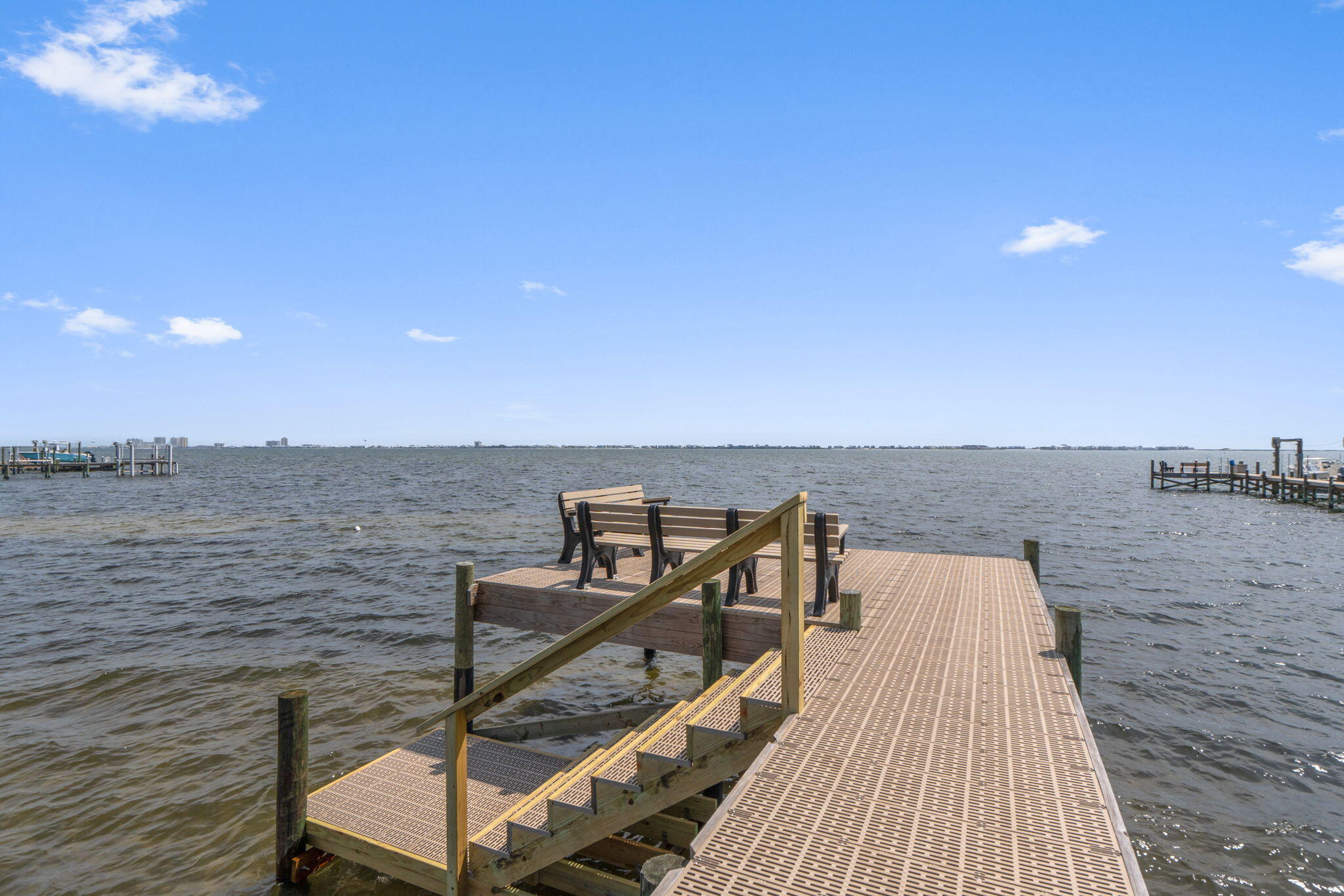 MAGNOLIA HARBOR - Residential