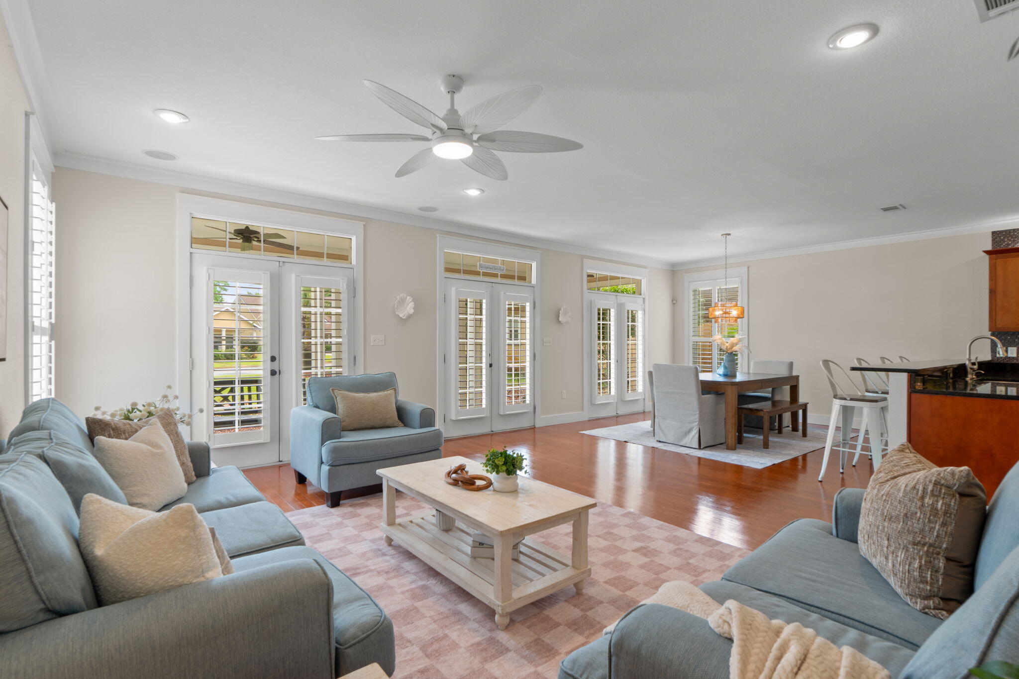 MAGNOLIA HARBOR - Residential