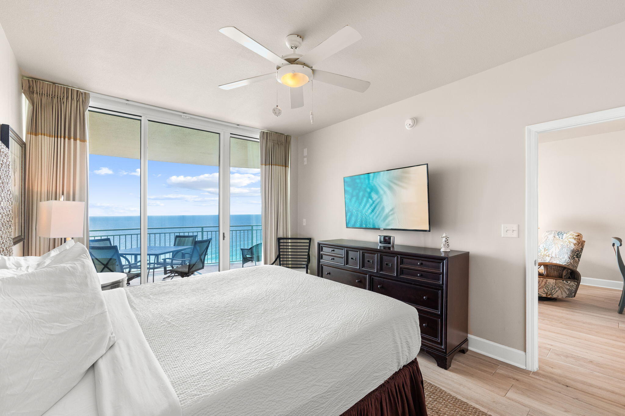 AQUA Beachside Resort - Residential