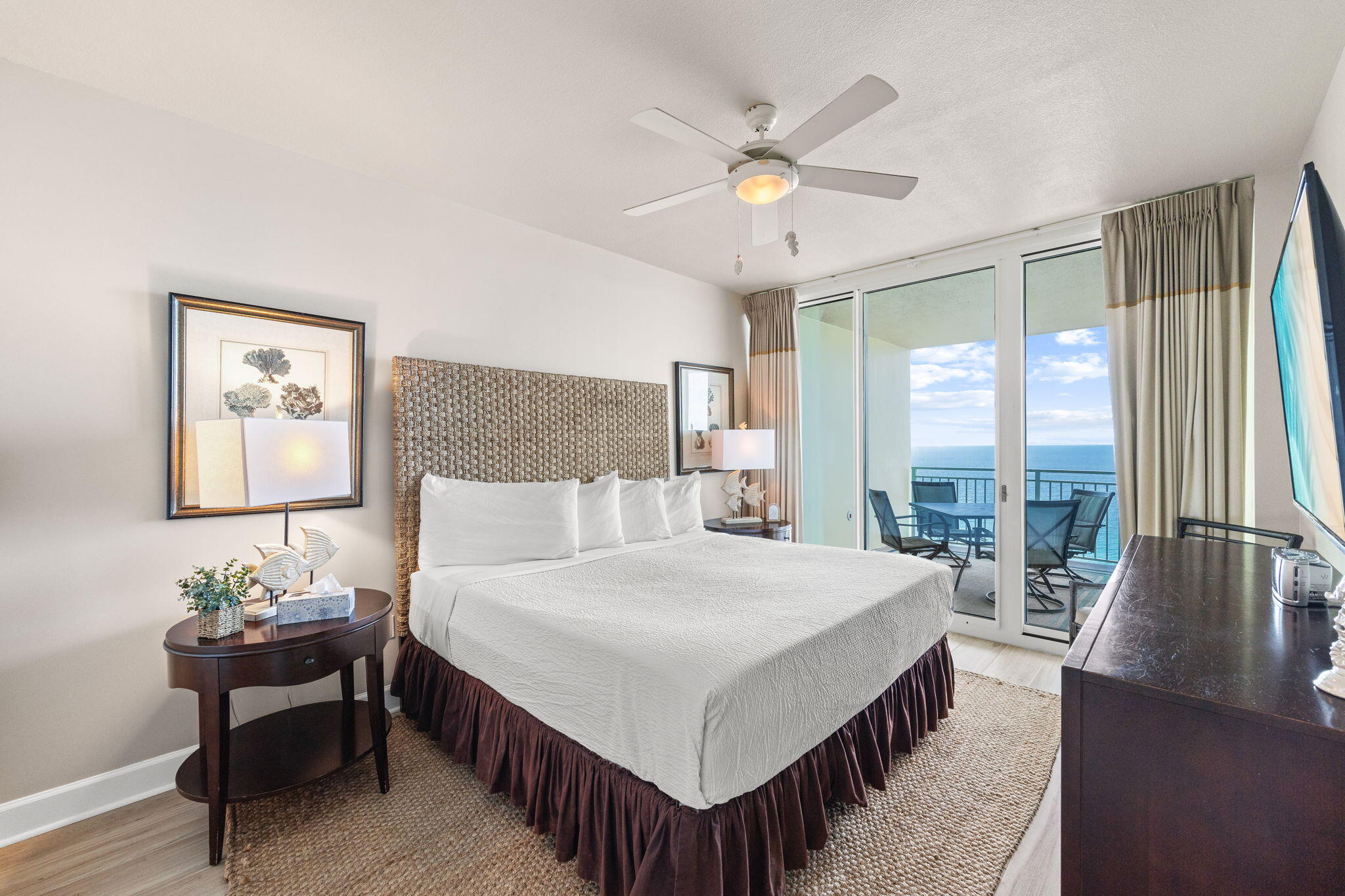 AQUA Beachside Resort - Residential