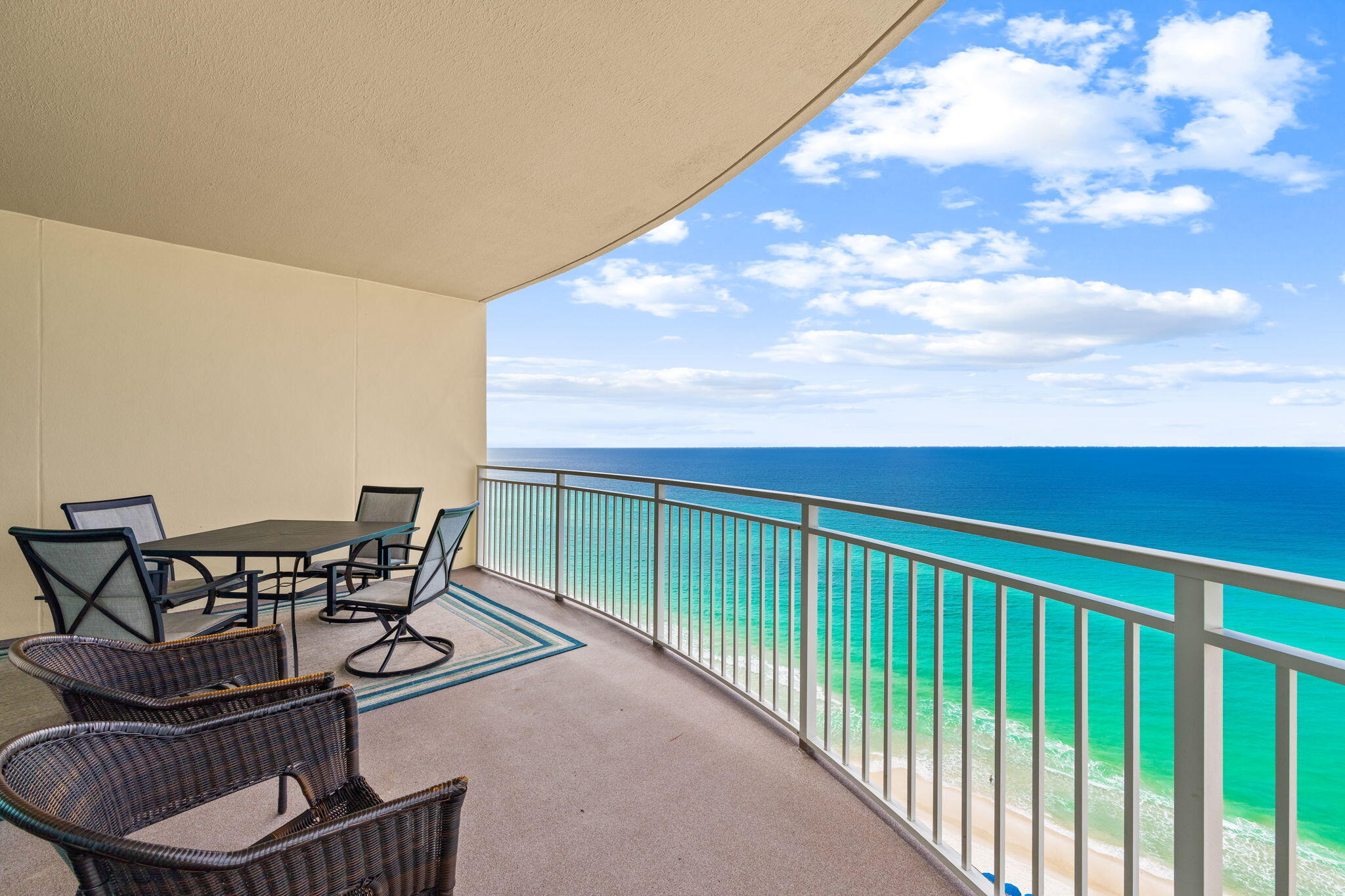 AQUA Beachside Resort - Residential