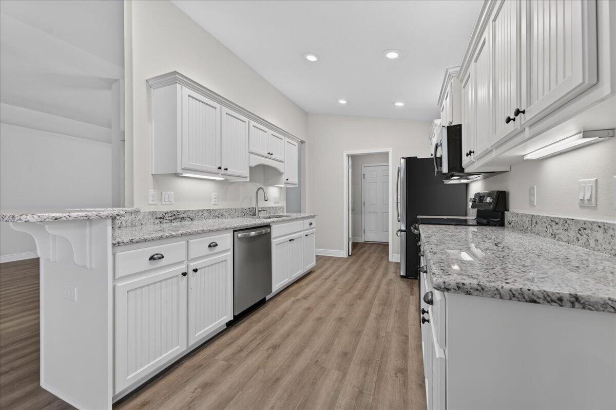NO RECORDED SUBDIVISION - Residential