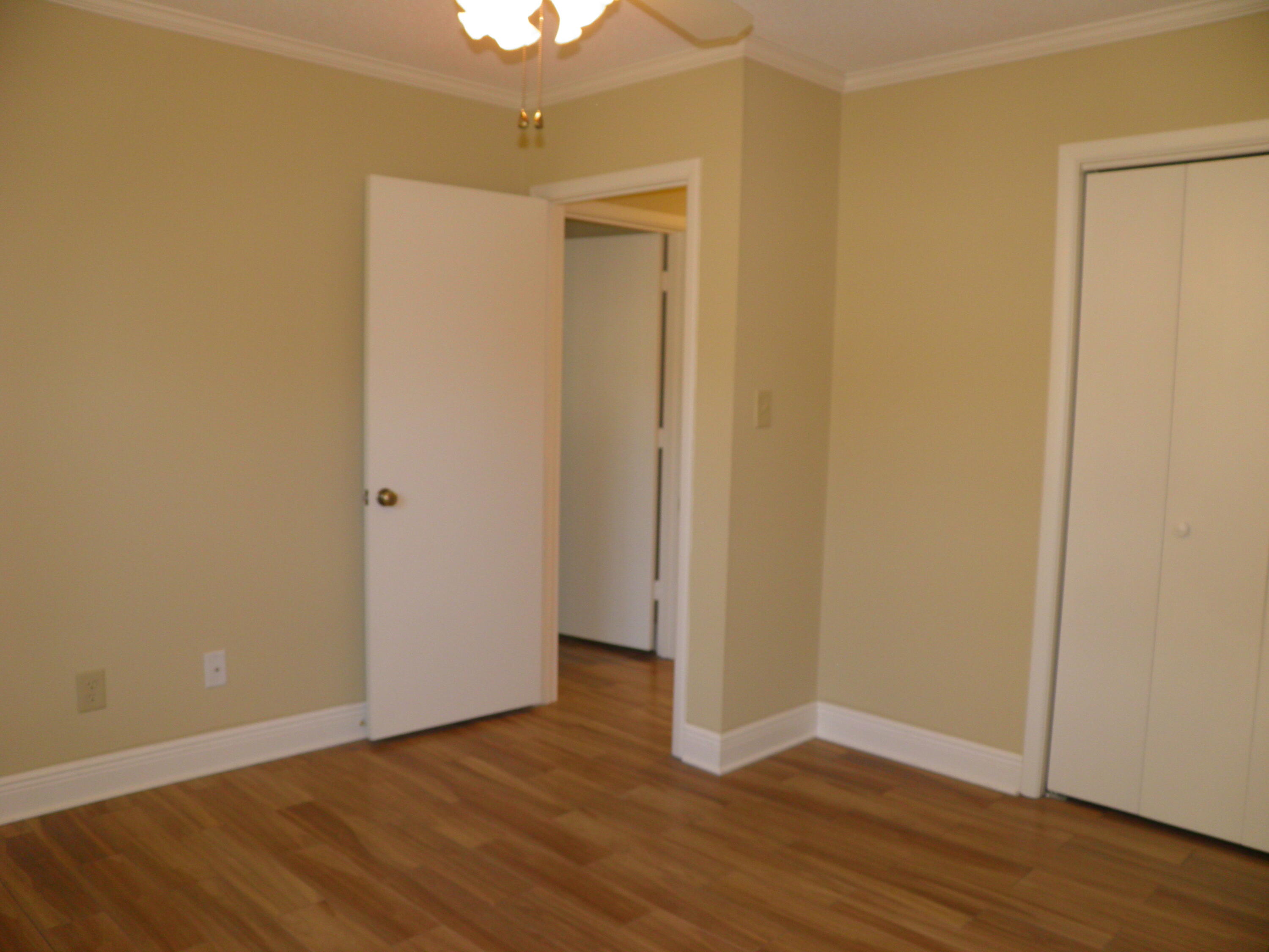 YACHT CLUB ESTATES - Residential Lease