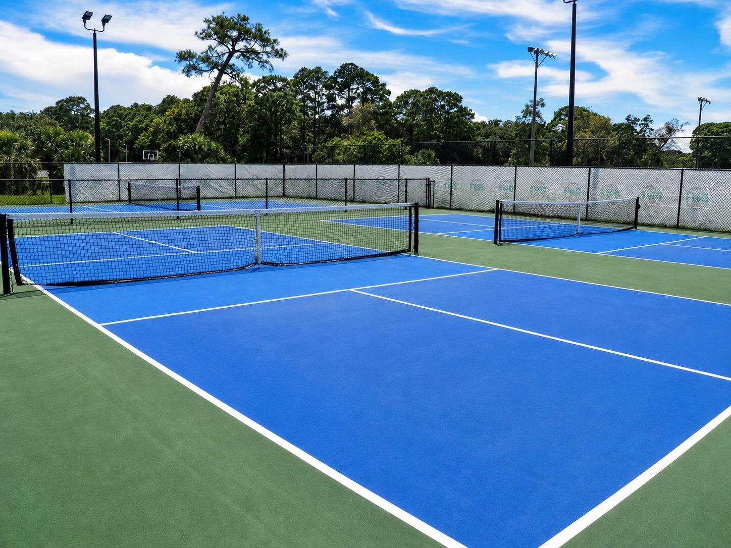 YACHT CLUB ESTATES - Residential Lease