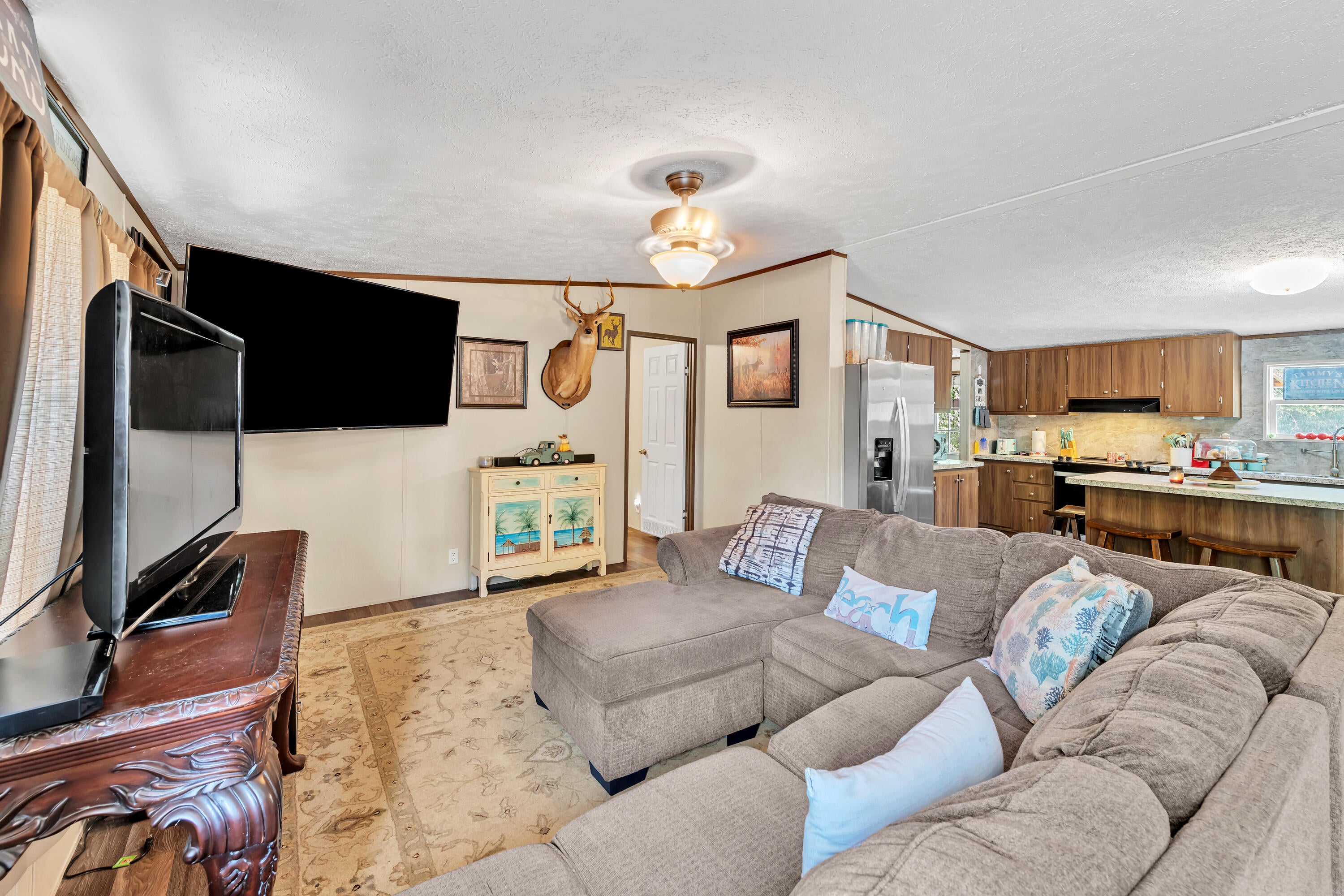 OAKWOOD HILLS - Residential
