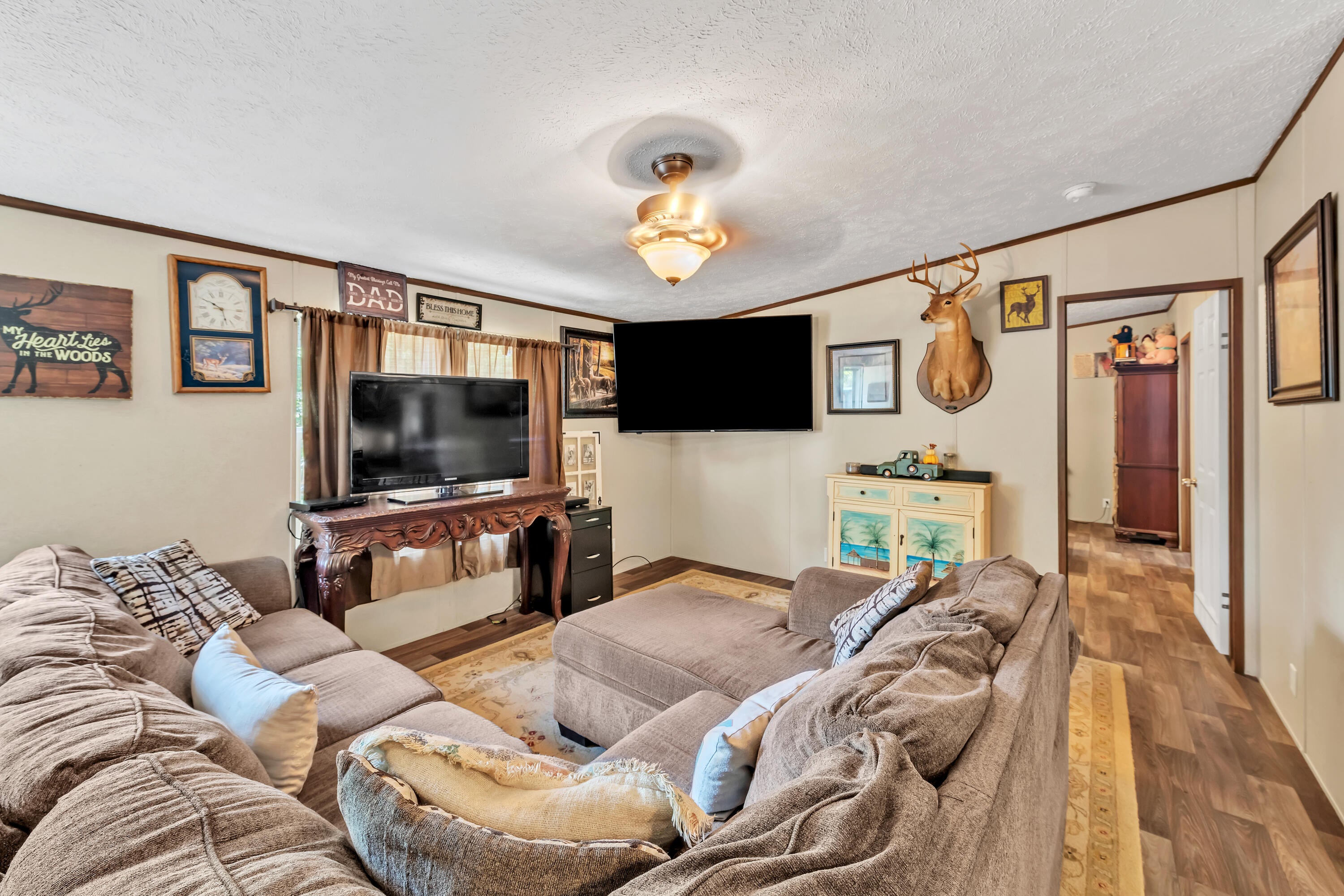 OAKWOOD HILLS - Residential
