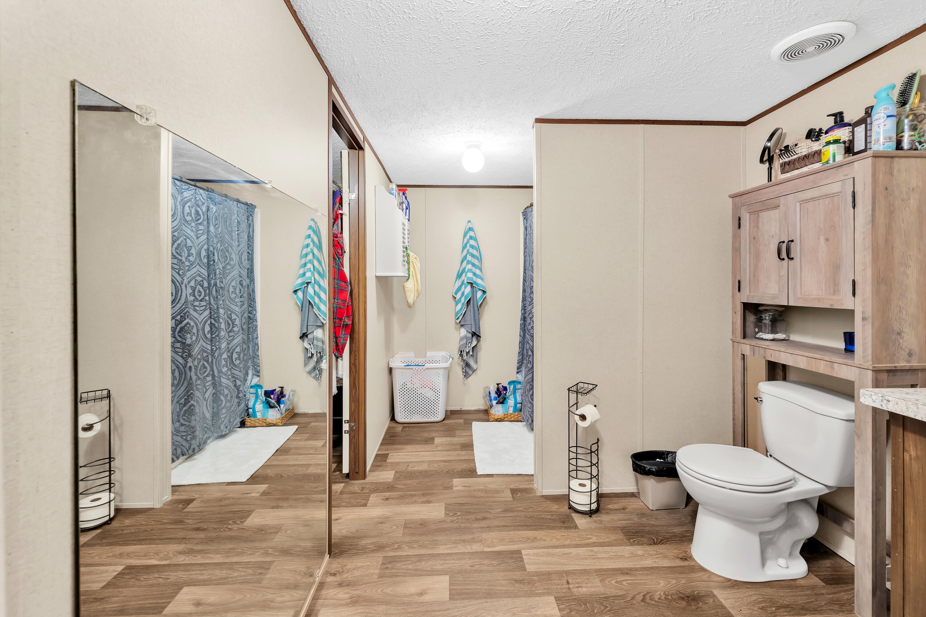 OAKWOOD HILLS - Residential
