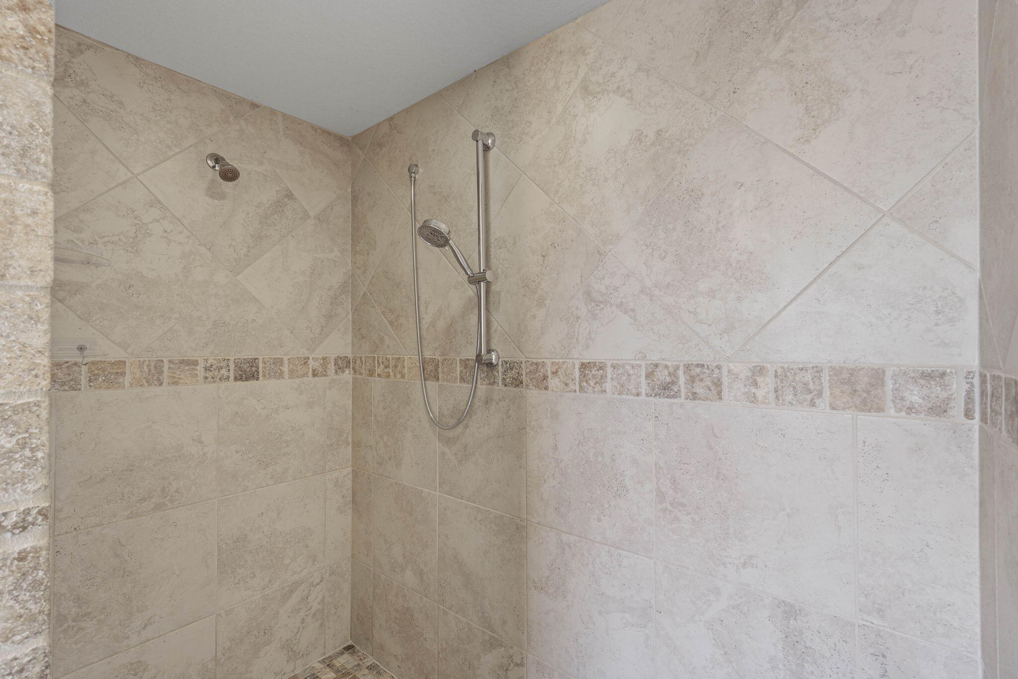 BROOKE ESTATES PH III - Residential
