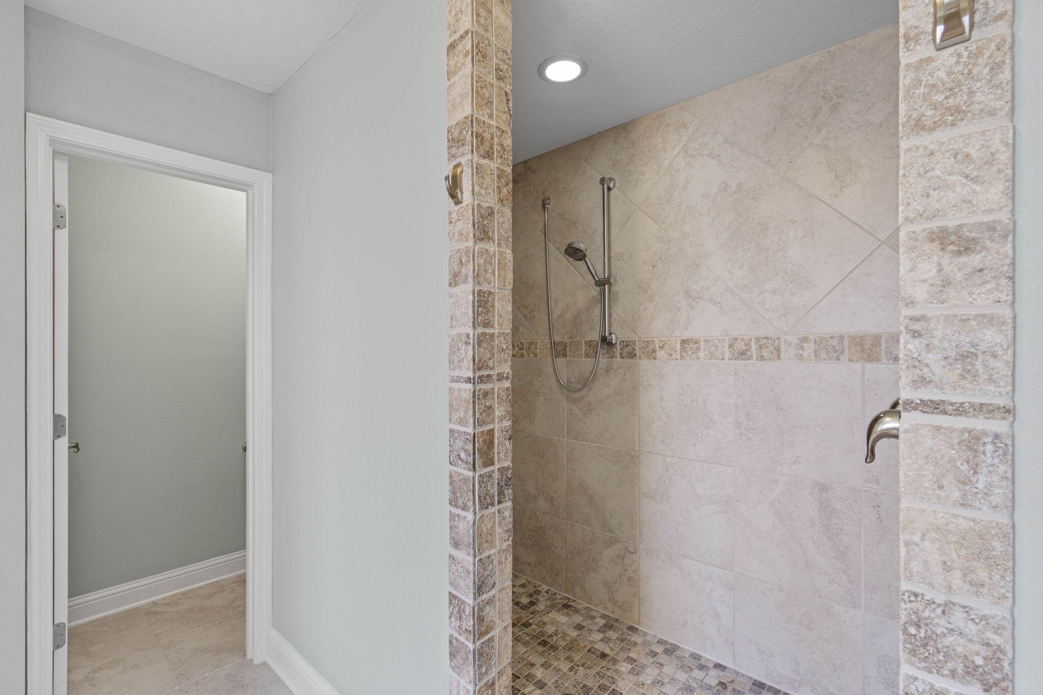 BROOKE ESTATES PH III - Residential