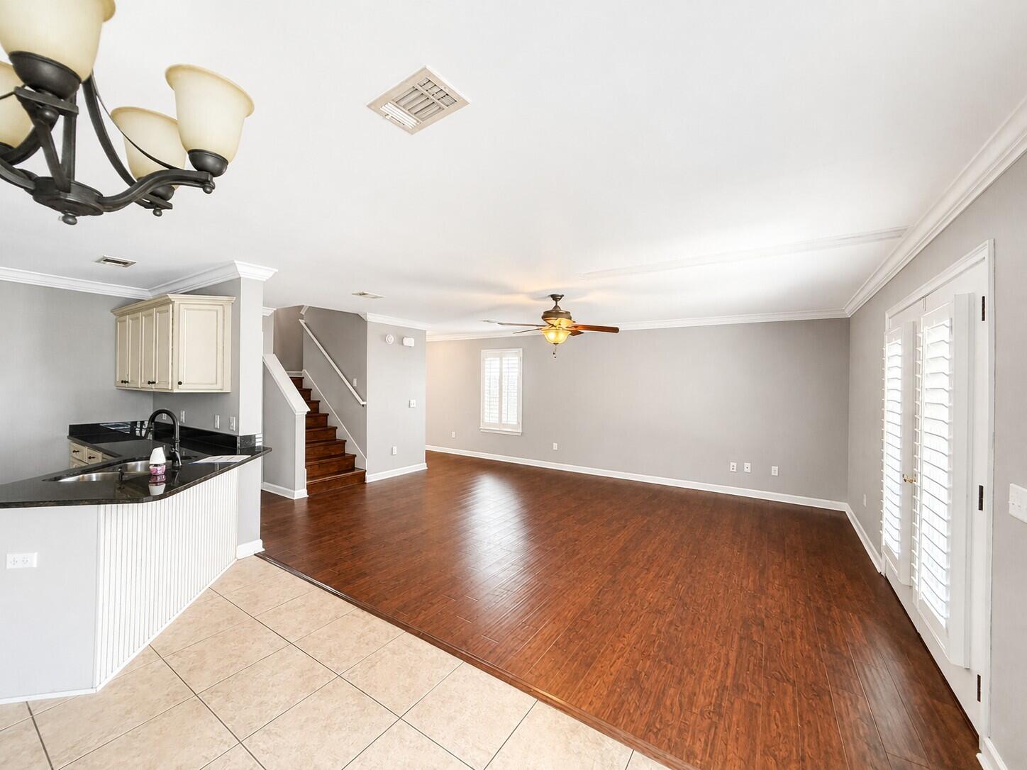SUMMERWOOD - Residential