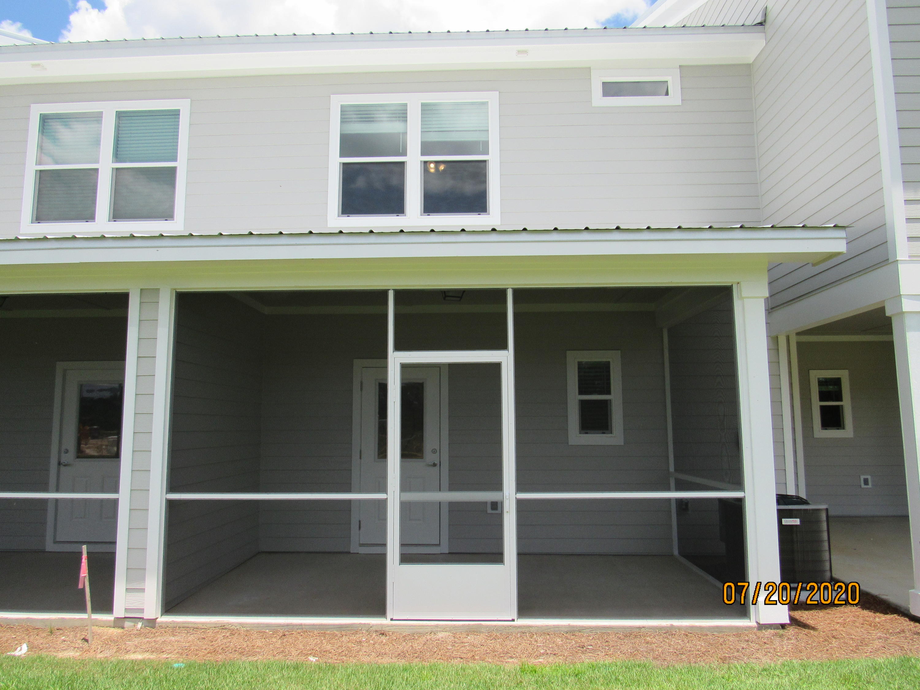 VERANDAS AT FREEPORT - Residential Lease