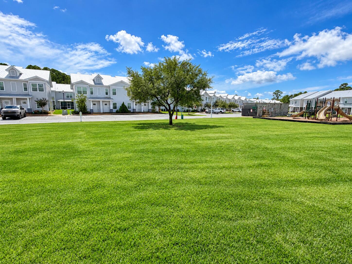 VERANDAS AT FREEPORT - Residential Lease