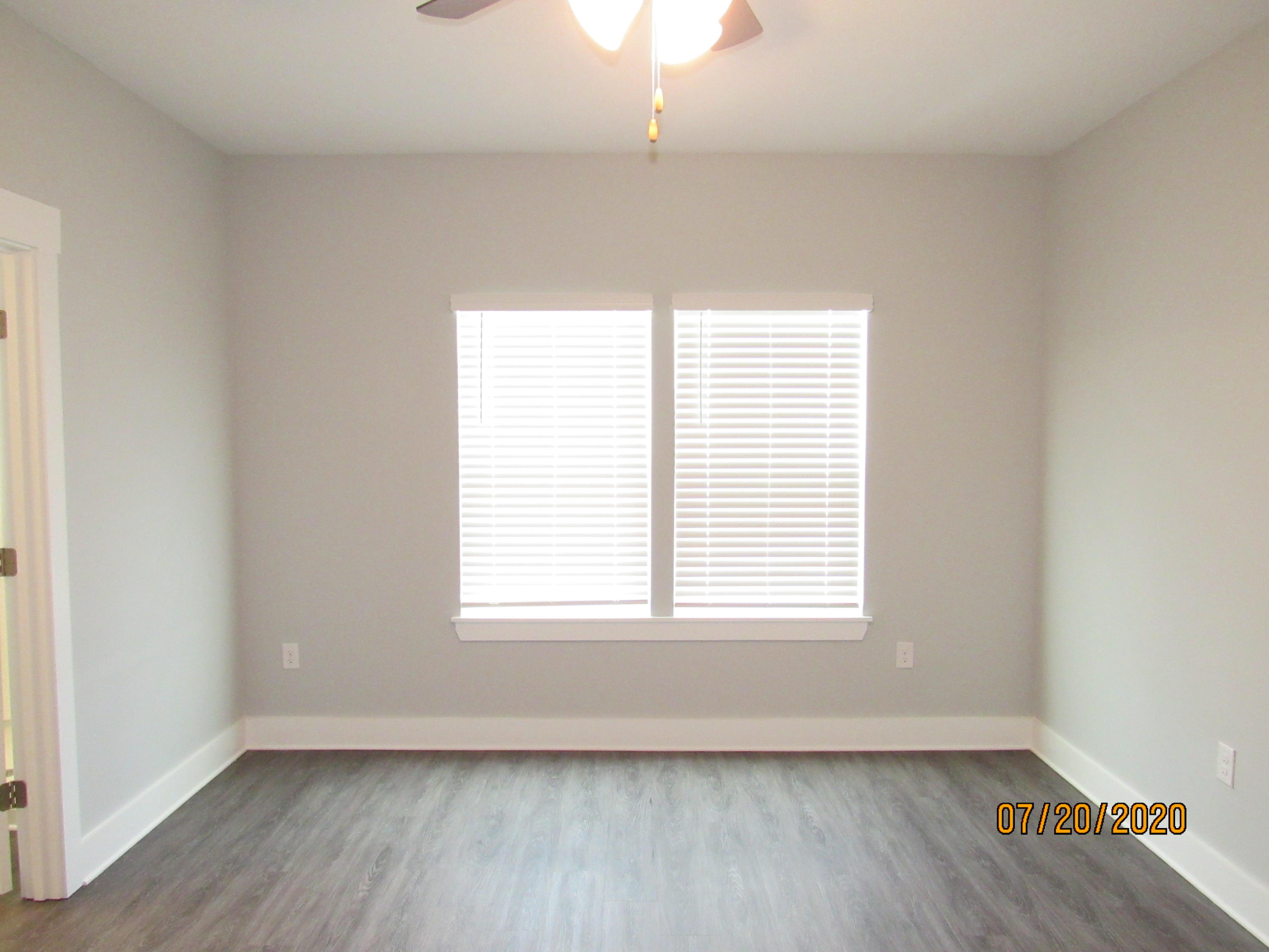 VERANDAS AT FREEPORT - Residential Lease