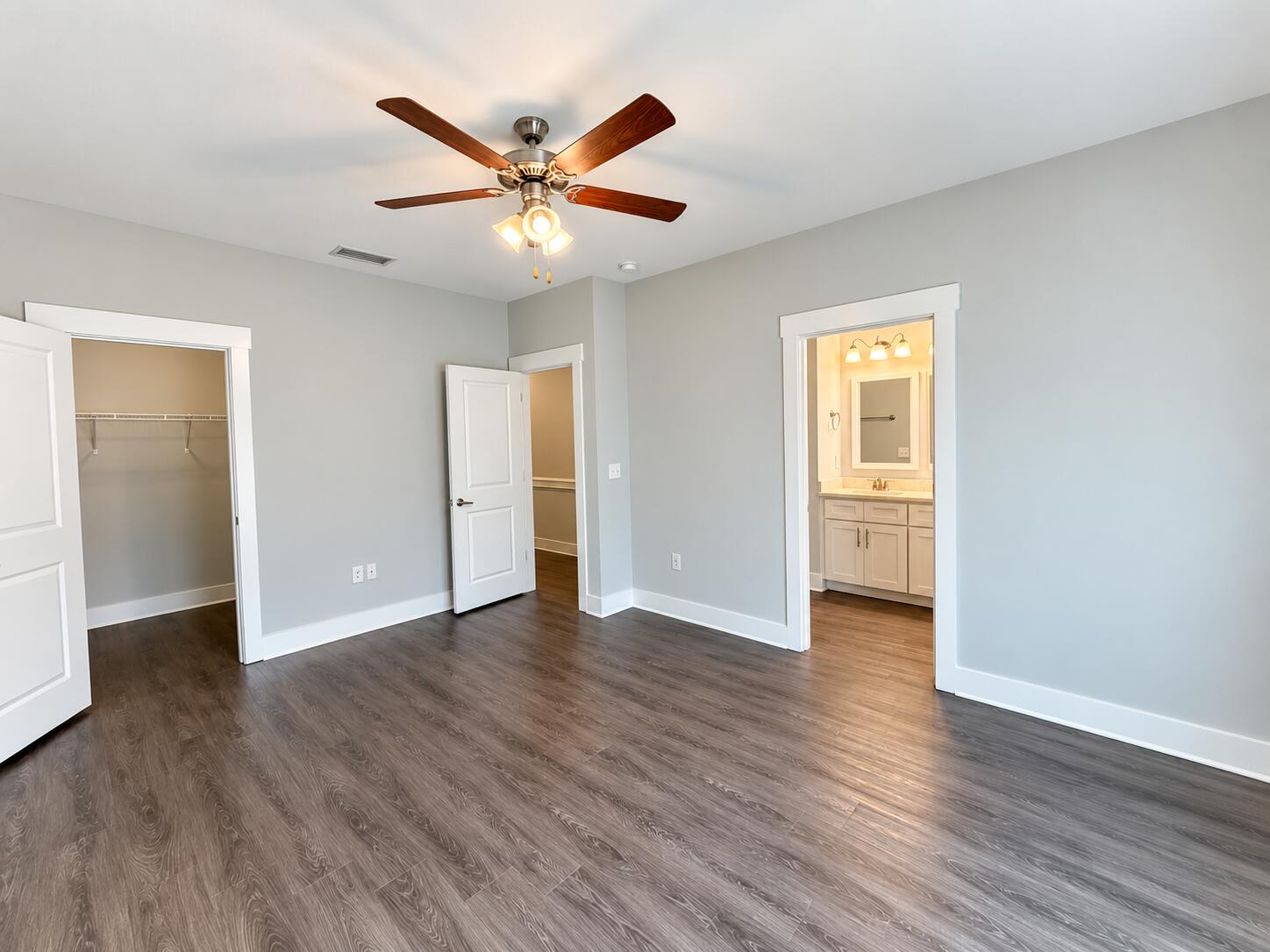 VERANDAS AT FREEPORT - Residential Lease