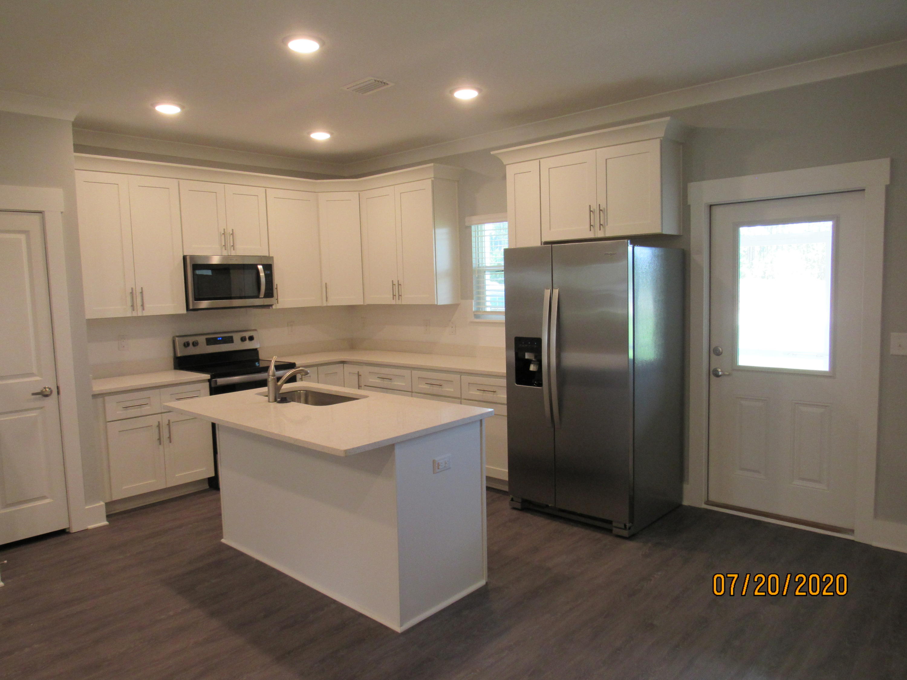VERANDAS AT FREEPORT - Residential Lease