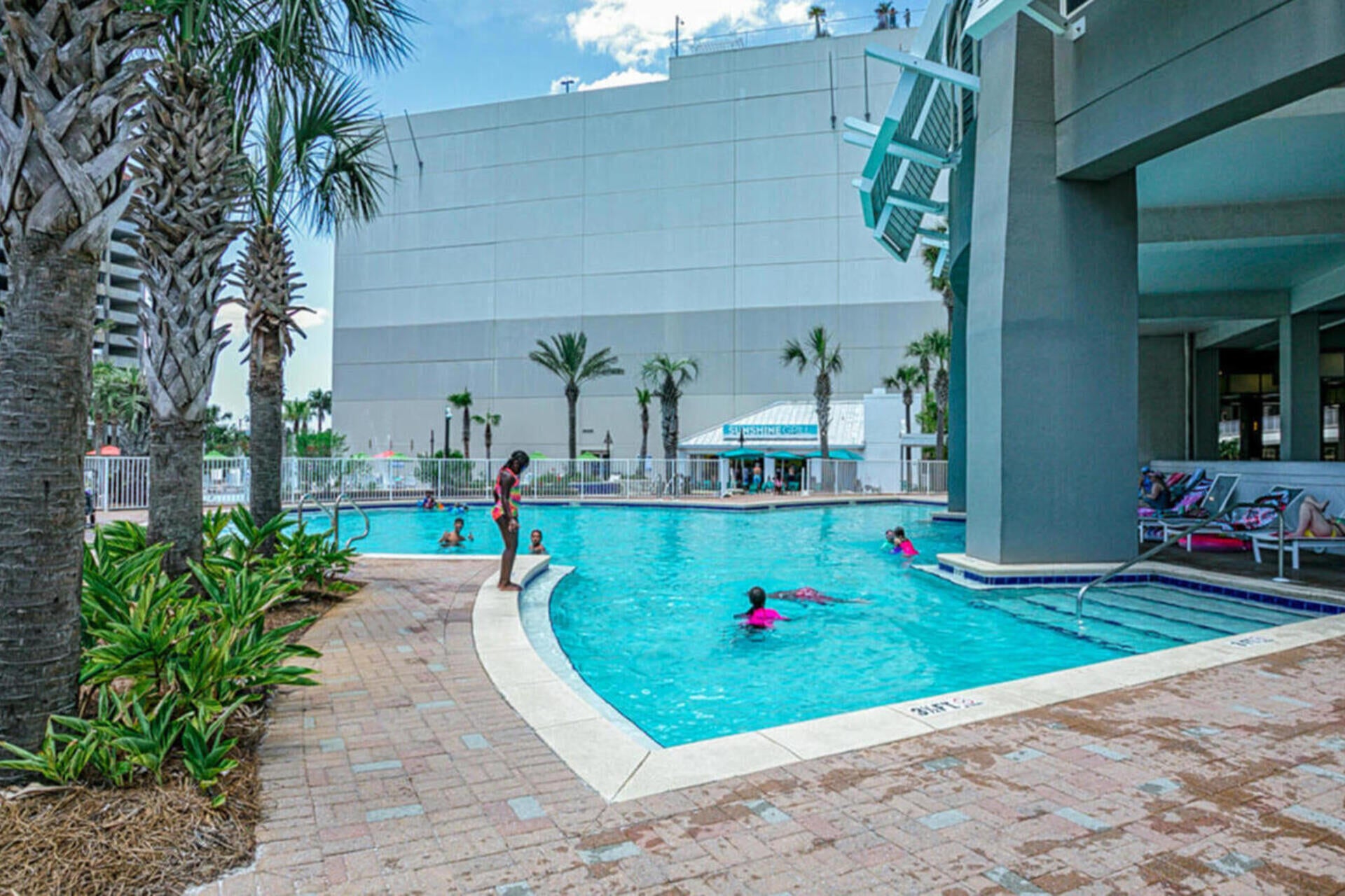 Laketown Wharf - Residential