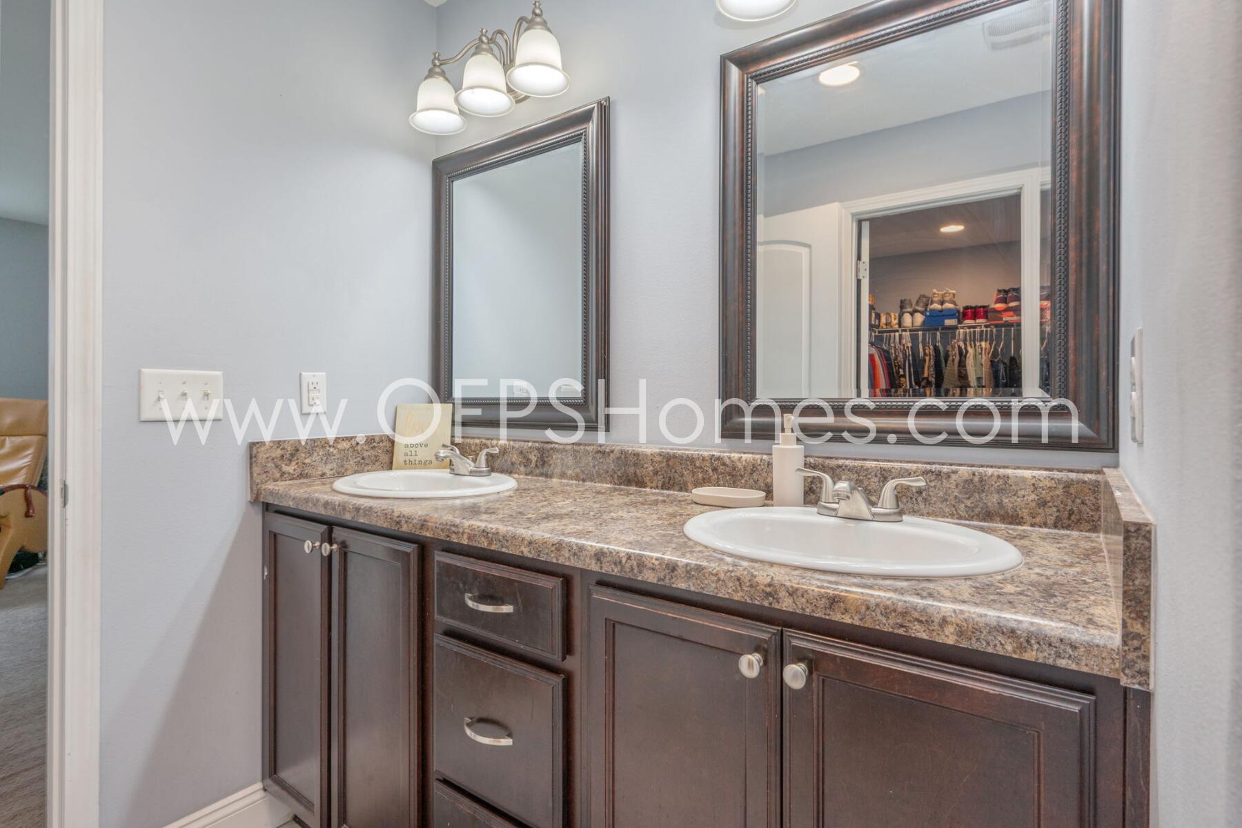 SHILOH PLACE T/H - Residential Lease