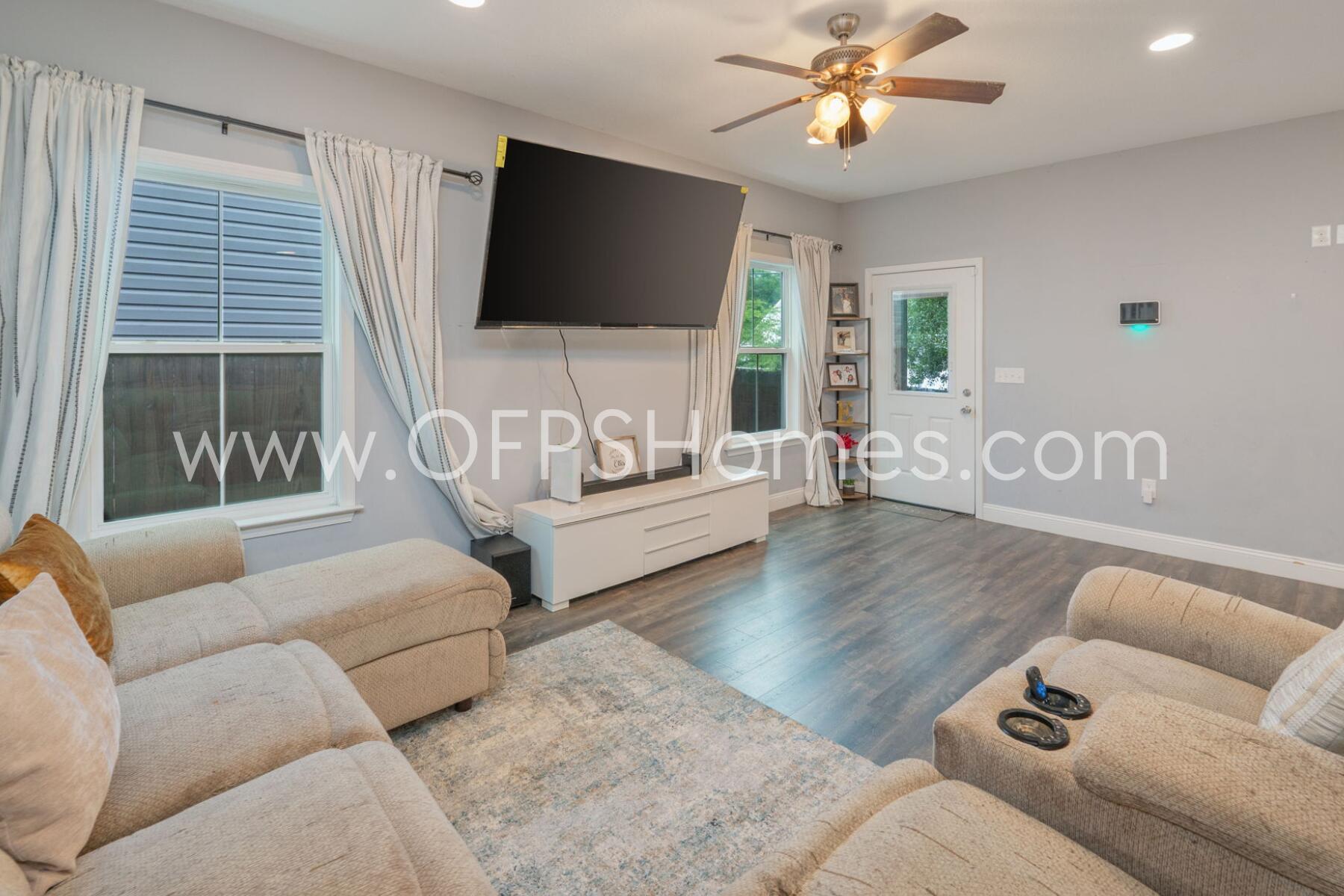 SHILOH PLACE T/H - Residential Lease