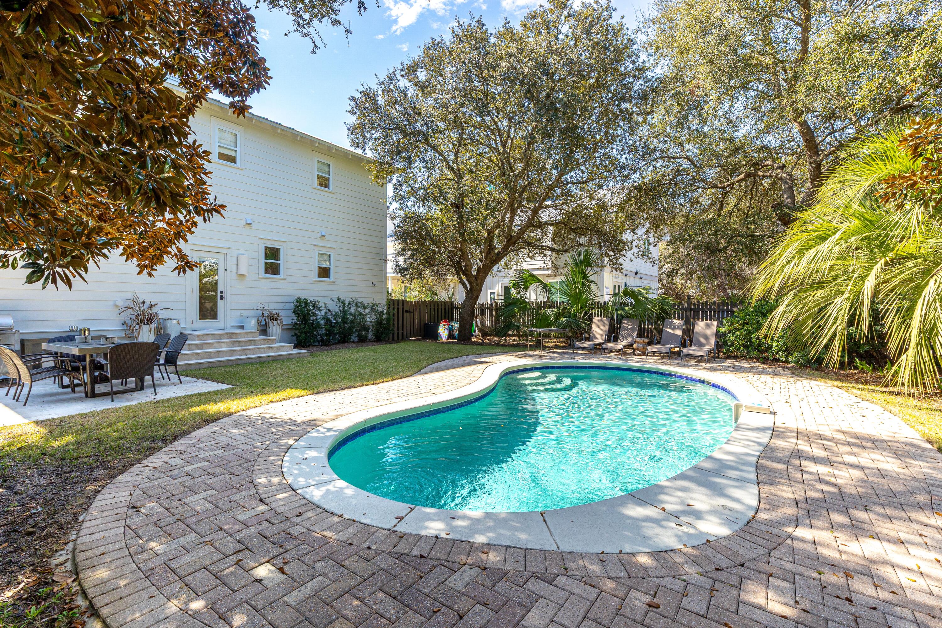 Gulf Lakes Beaches Estates - Residential