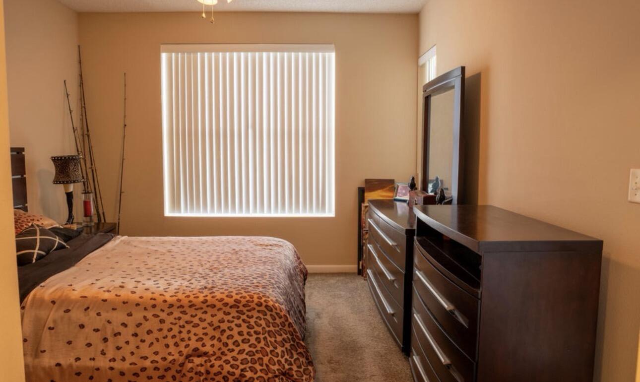 PALM COURT YACHT CLUB - Residential