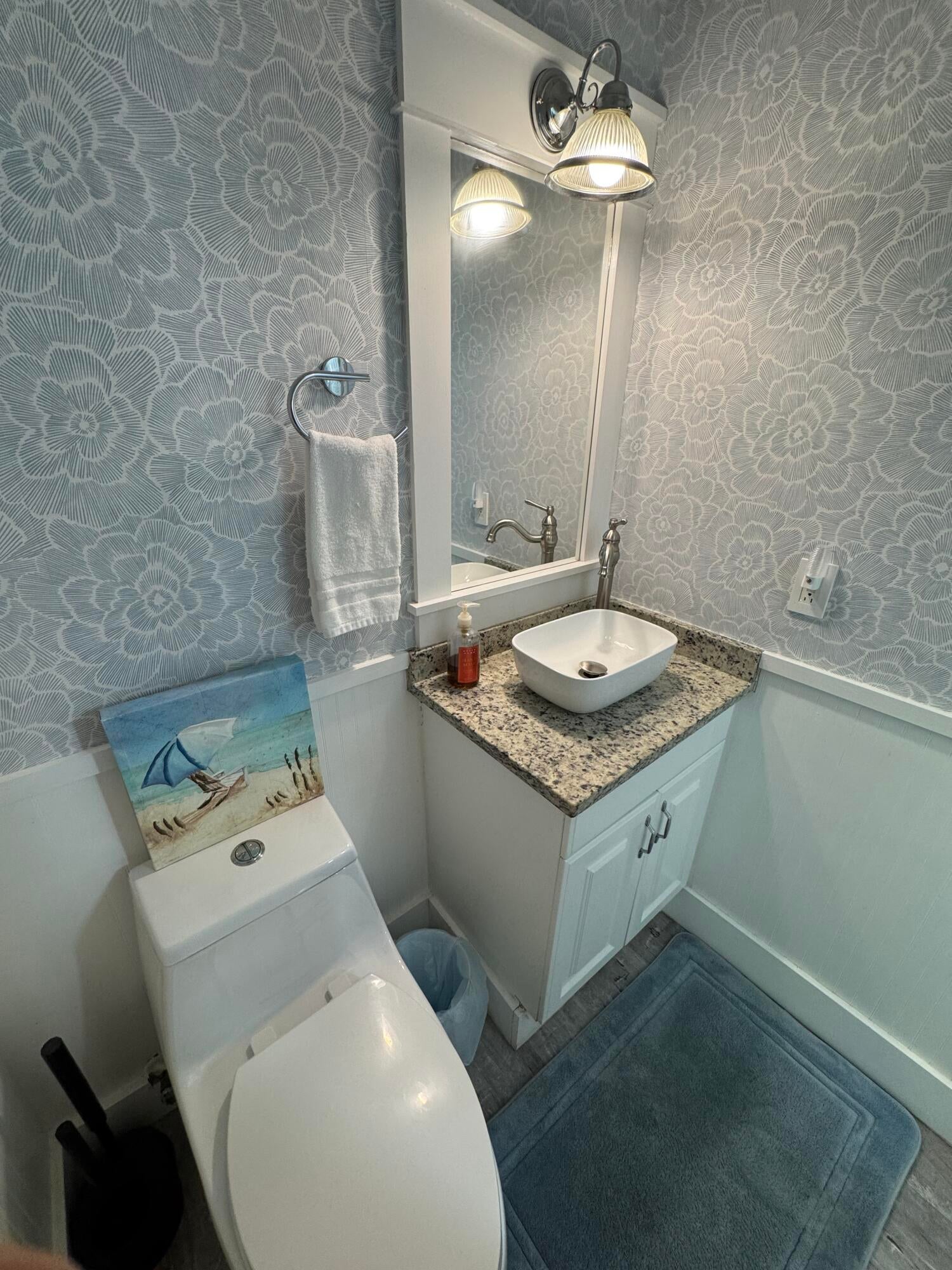 LAGUNA POINT CONDO - Residential