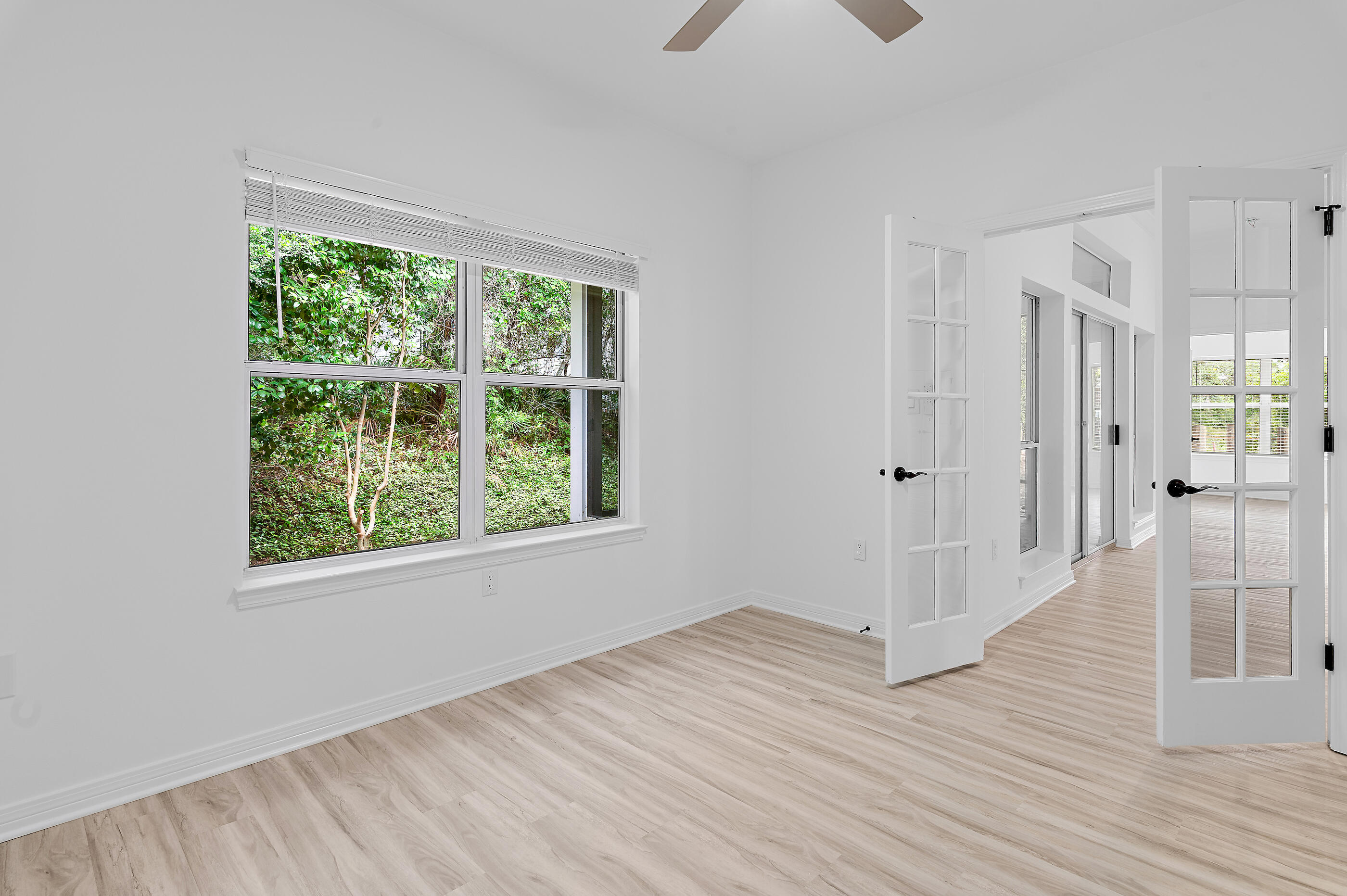 EASTERN LAKE S/D - Residential