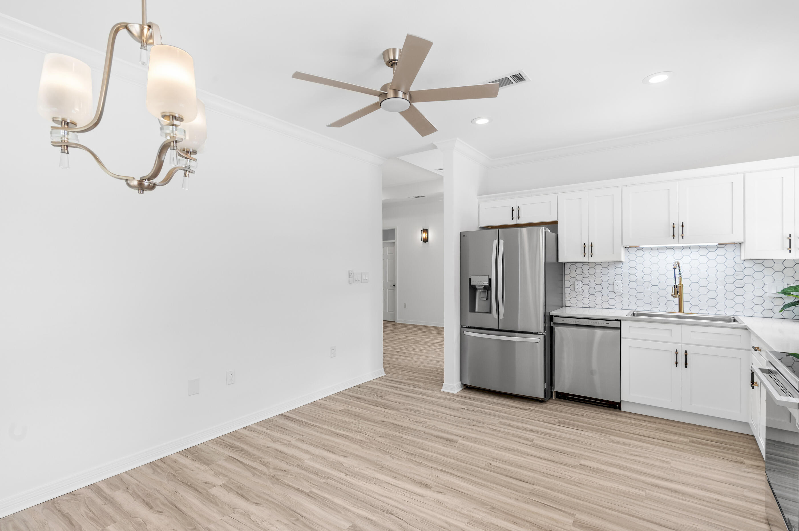 EASTERN LAKE S/D - Residential