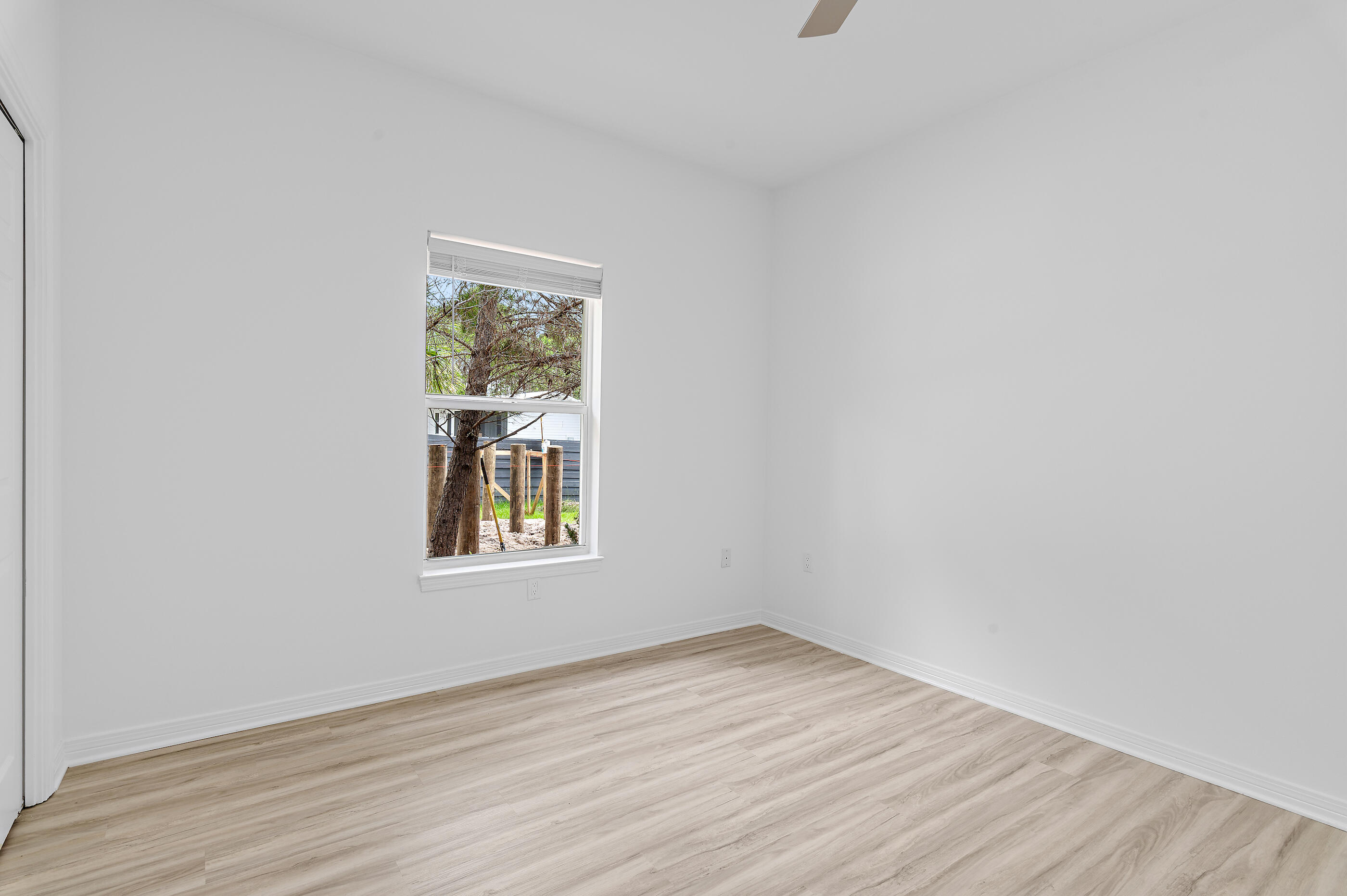 EASTERN LAKE S/D - Residential