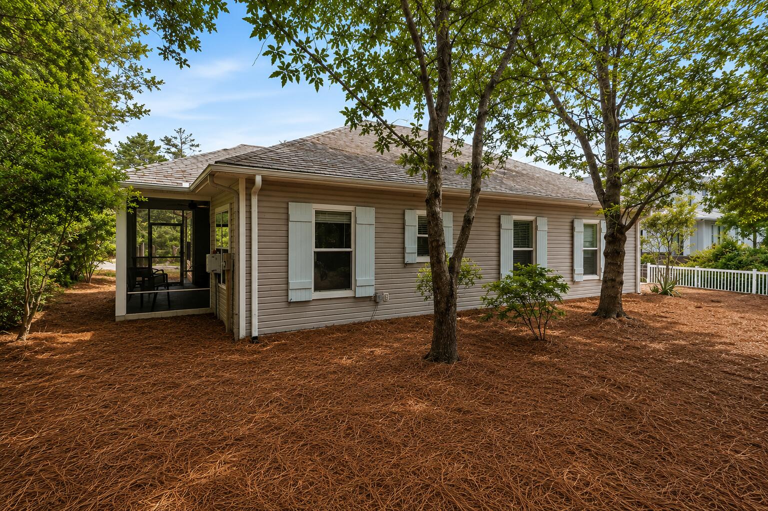 EASTERN LAKE S/D - Residential