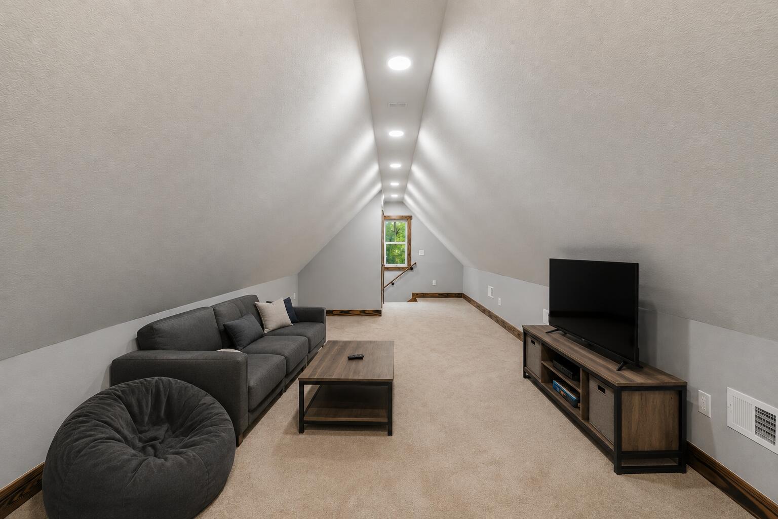 WINGARD ADDN BEG NW - Residential