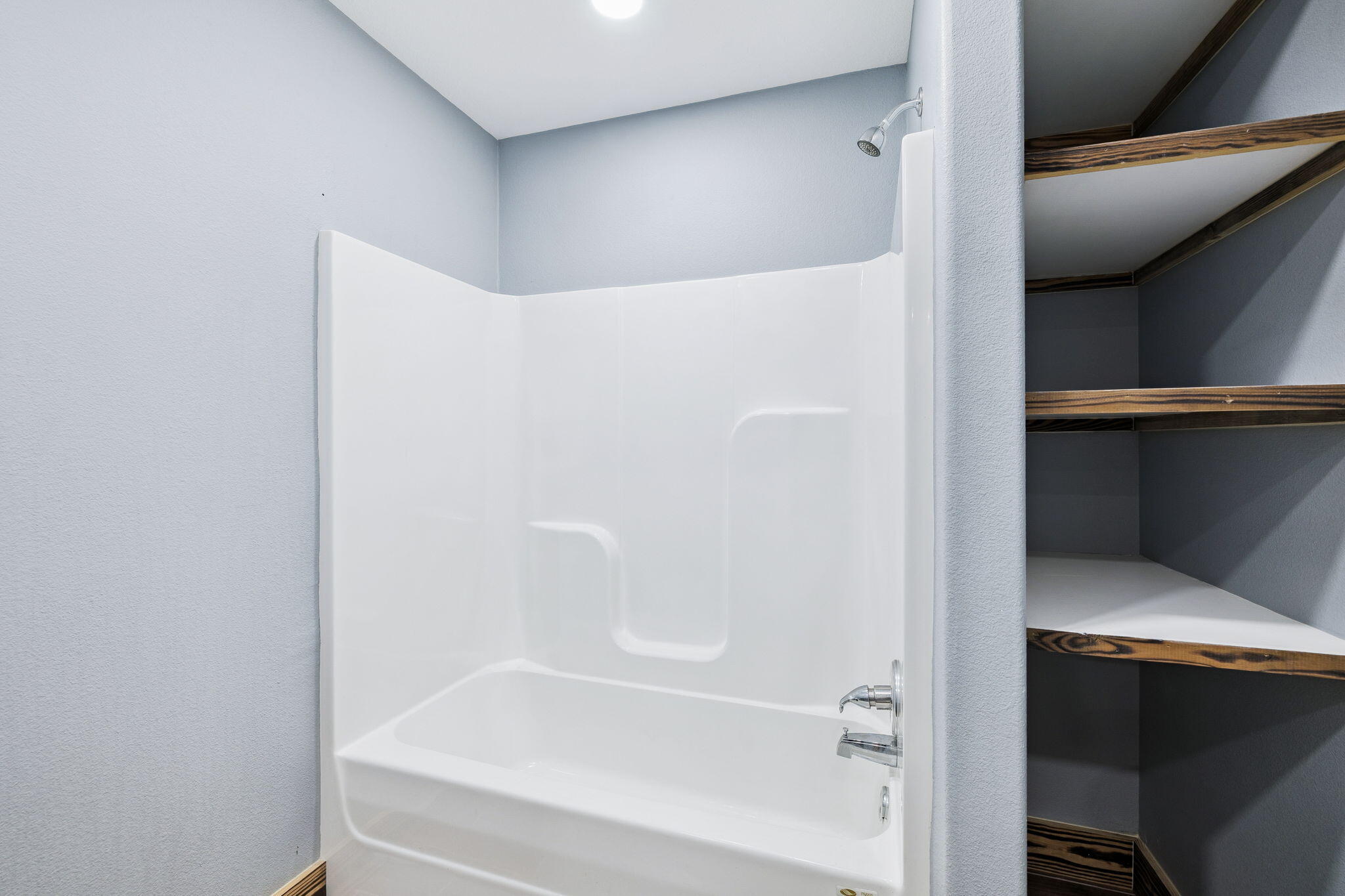 WINGARD ADDN BEG NW - Residential