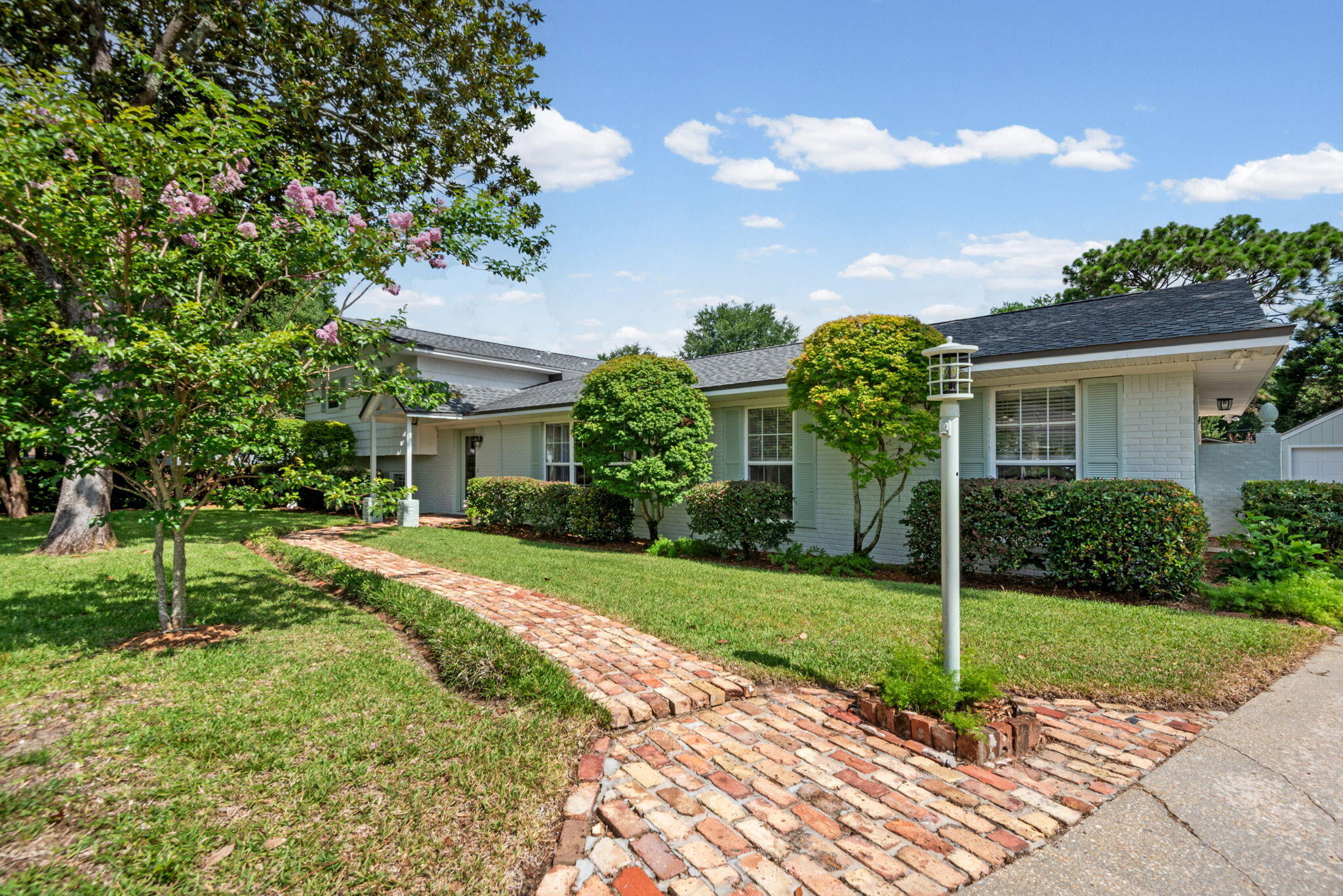 BAYOU POQUITO - Residential