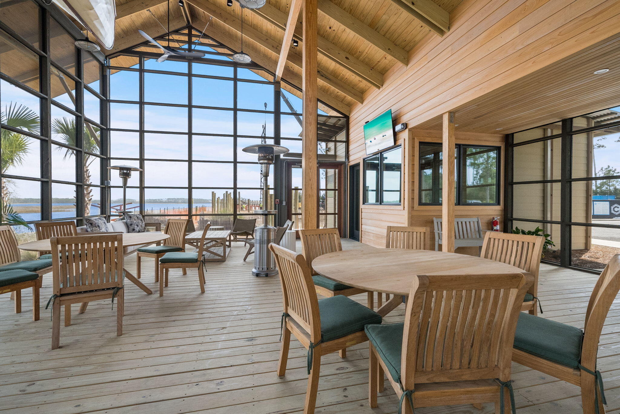 RIVERCAMPS ON CROOKED CREEK - Residential