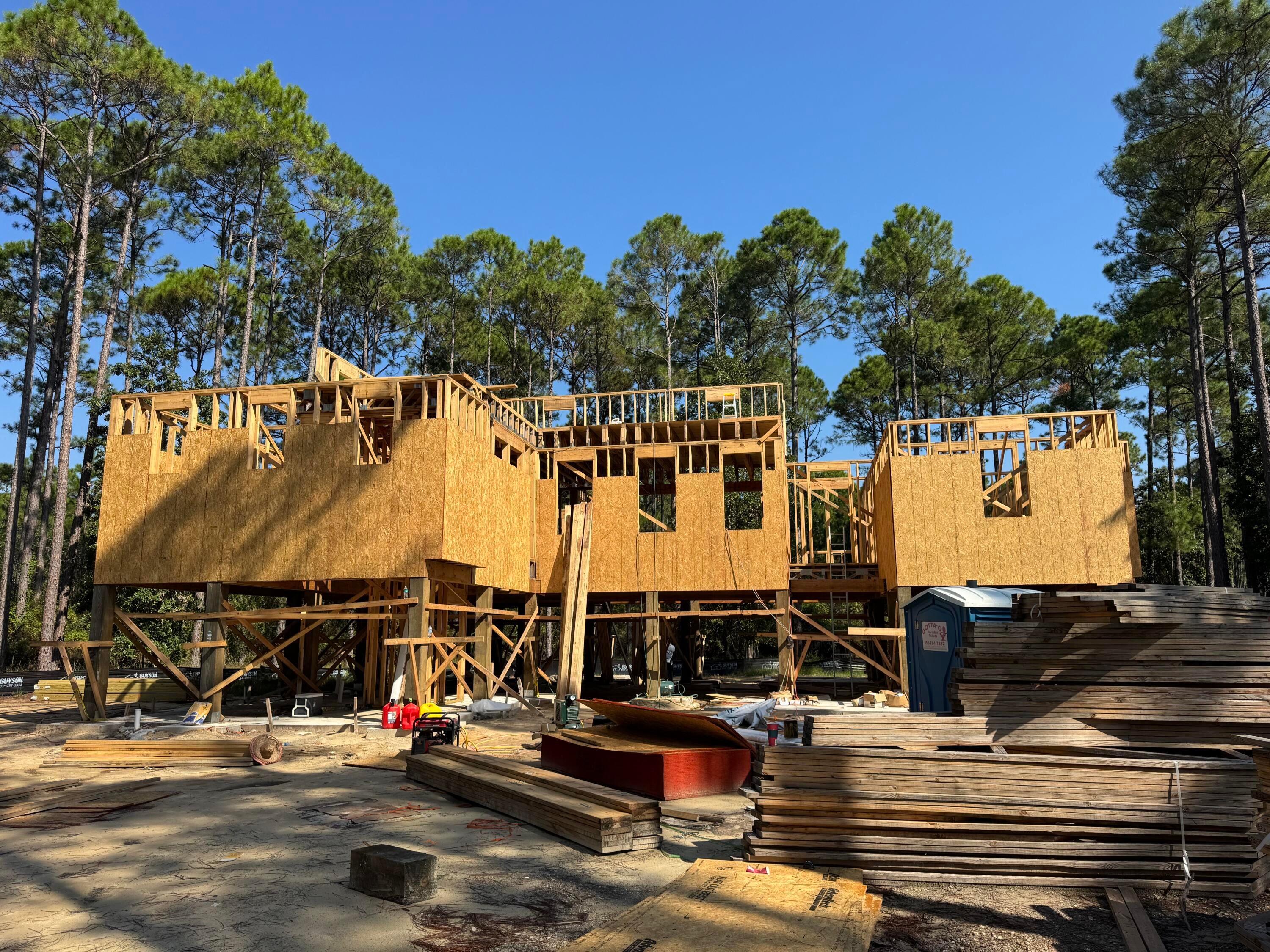 RIVERCAMPS ON CROOKED CREEK - Residential