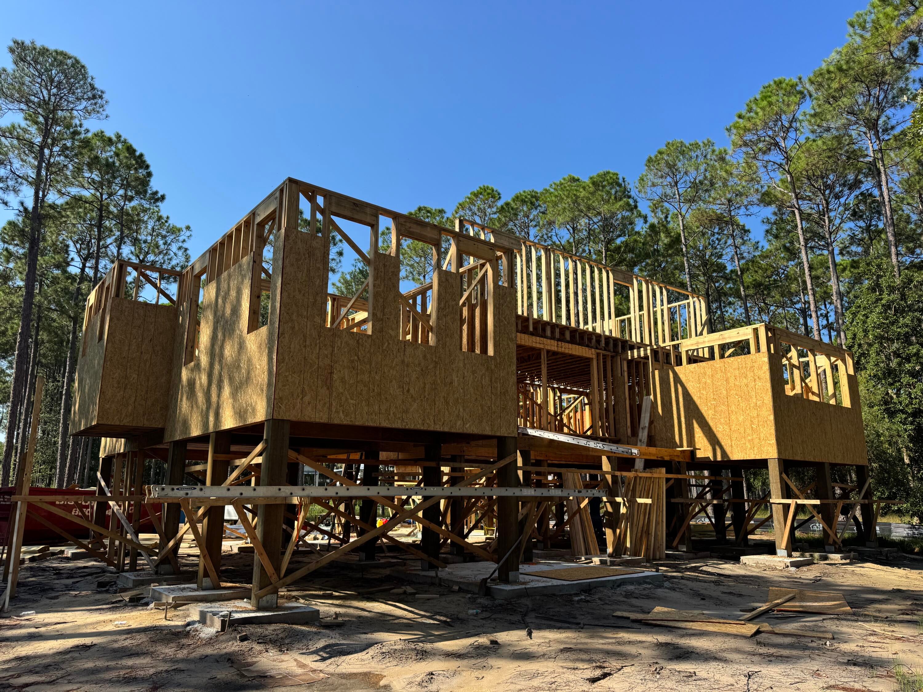 RIVERCAMPS ON CROOKED CREEK - Residential