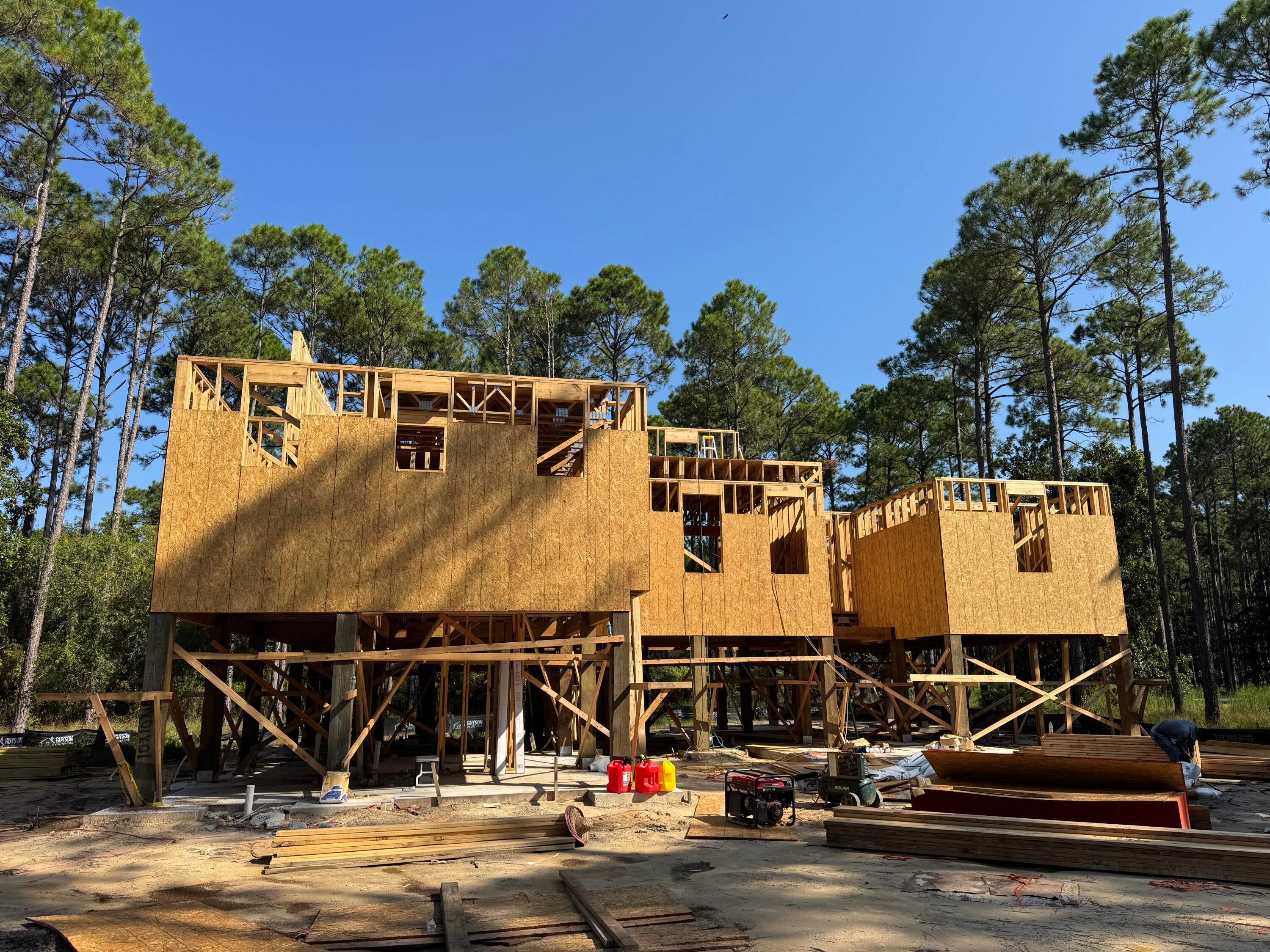 RIVERCAMPS ON CROOKED CREEK - Residential