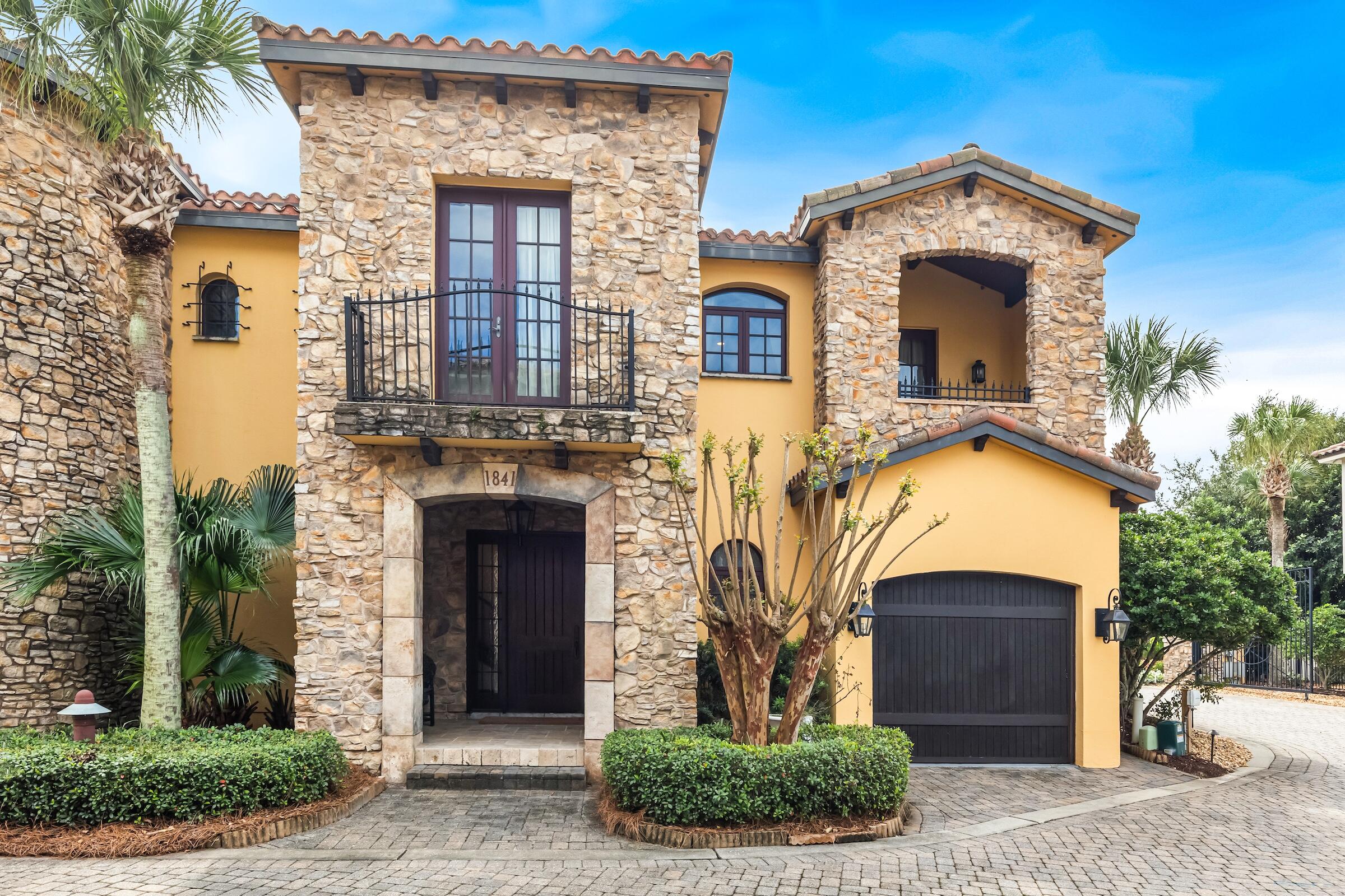TUSCANA - Residential