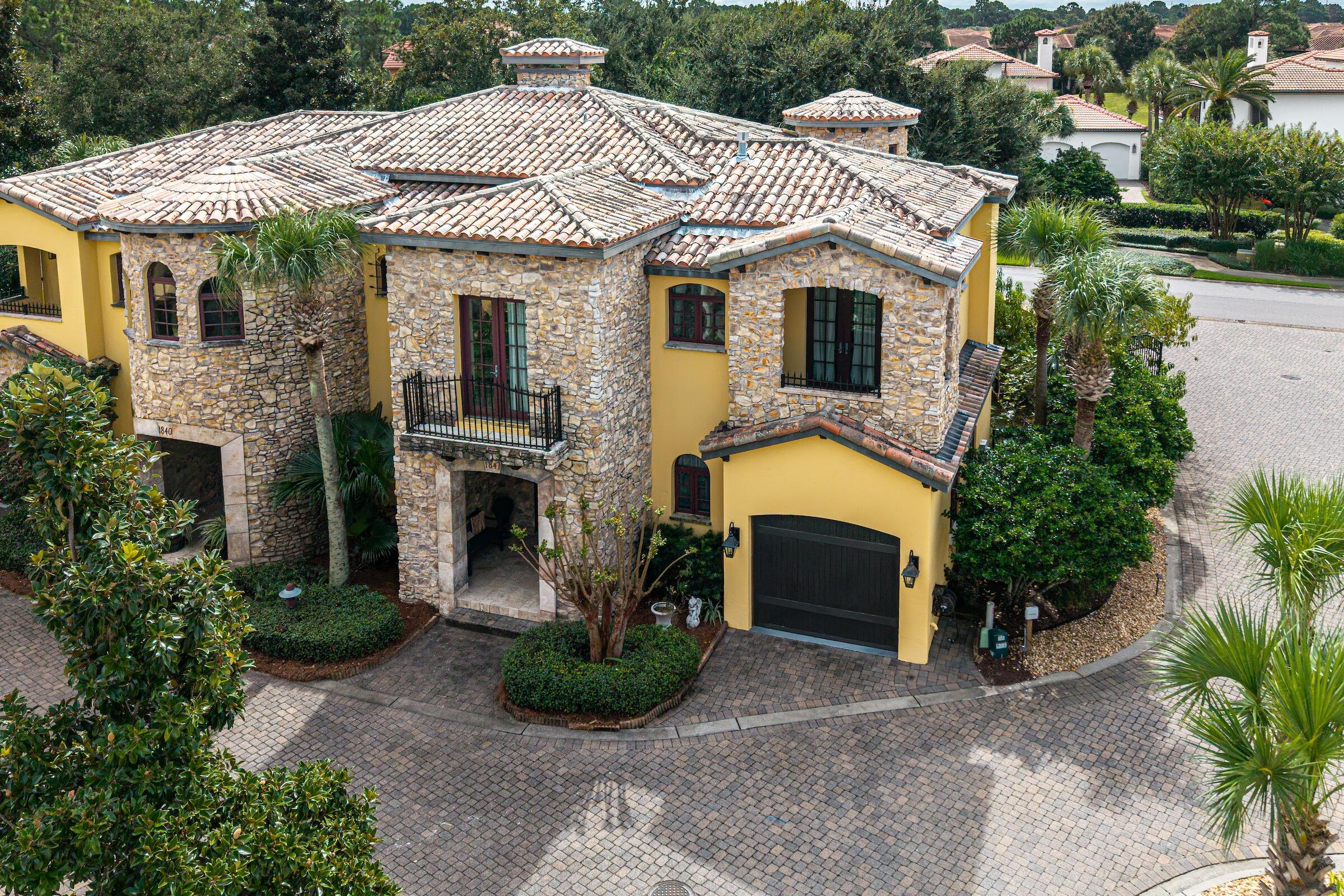TUSCANA - Residential