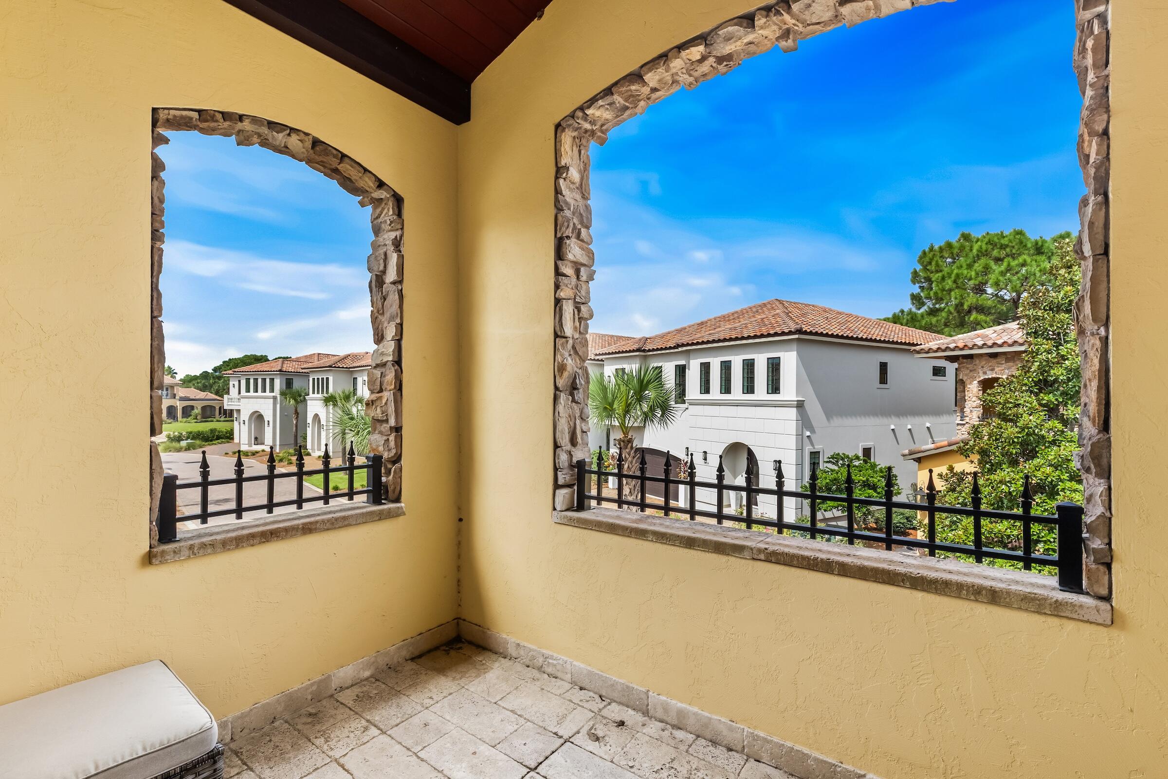 TUSCANA - Residential
