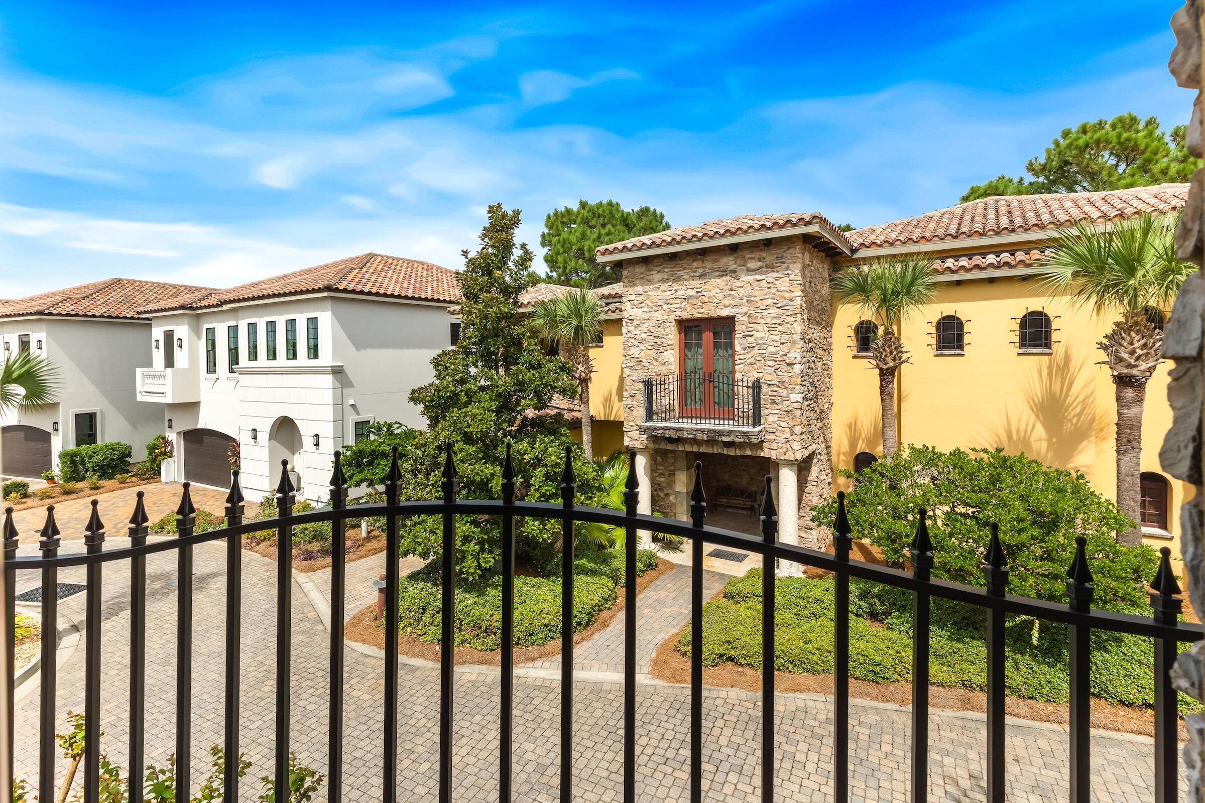 TUSCANA - Residential