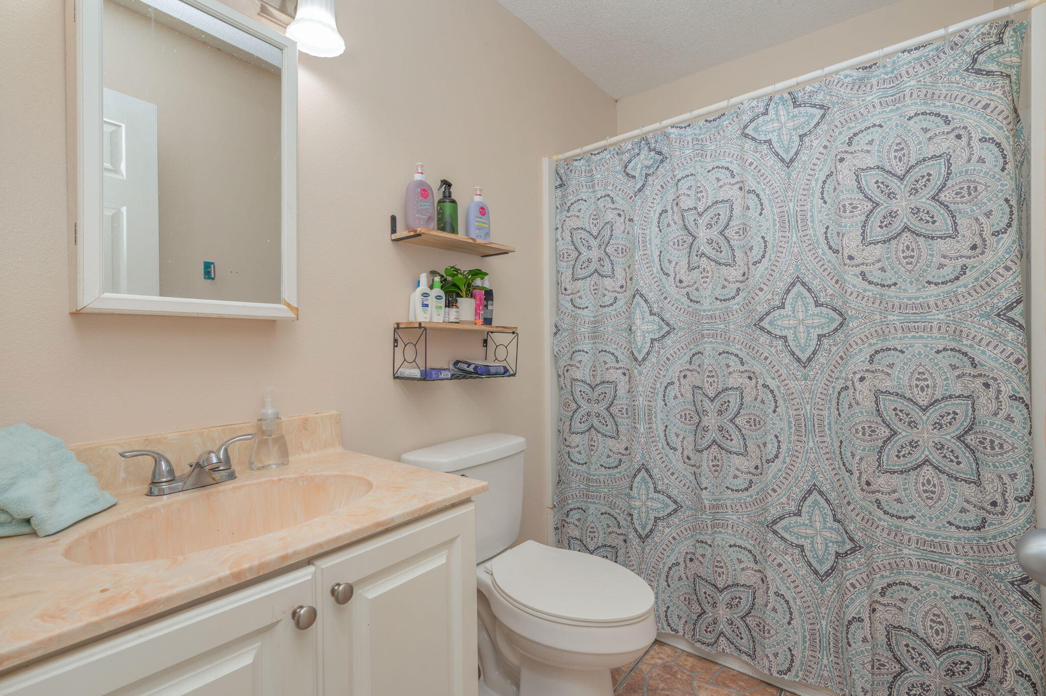 FAIRVIEW ADDN TO CRESTVIEW - Residential